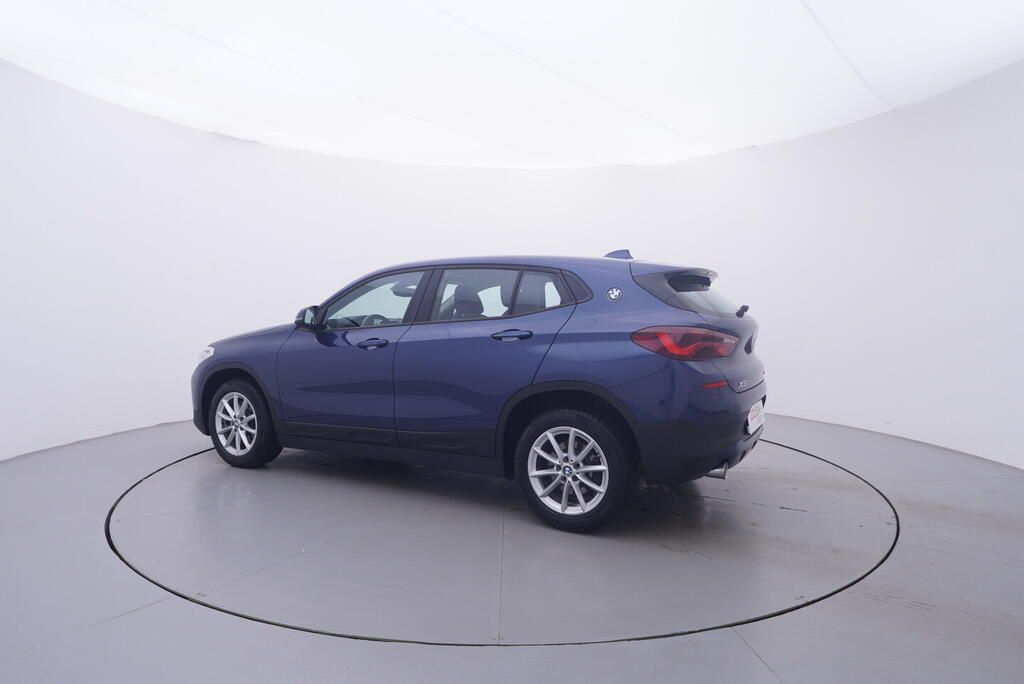 BMW X2, Xdrive 20i AT 2.0 131 kW - fotka 3