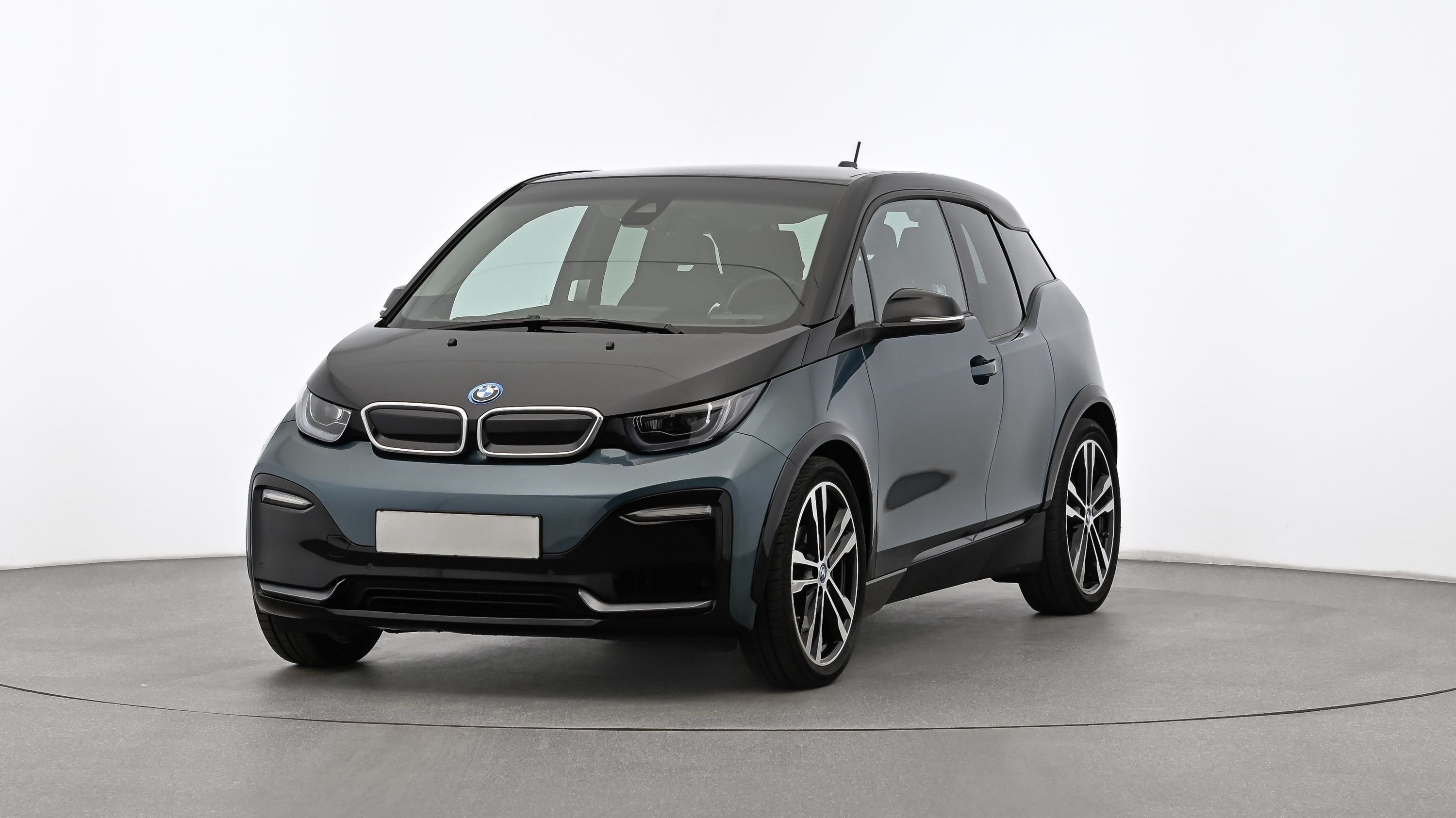 BMW i3, i3s 120Ah SUITE H/K KAMERA