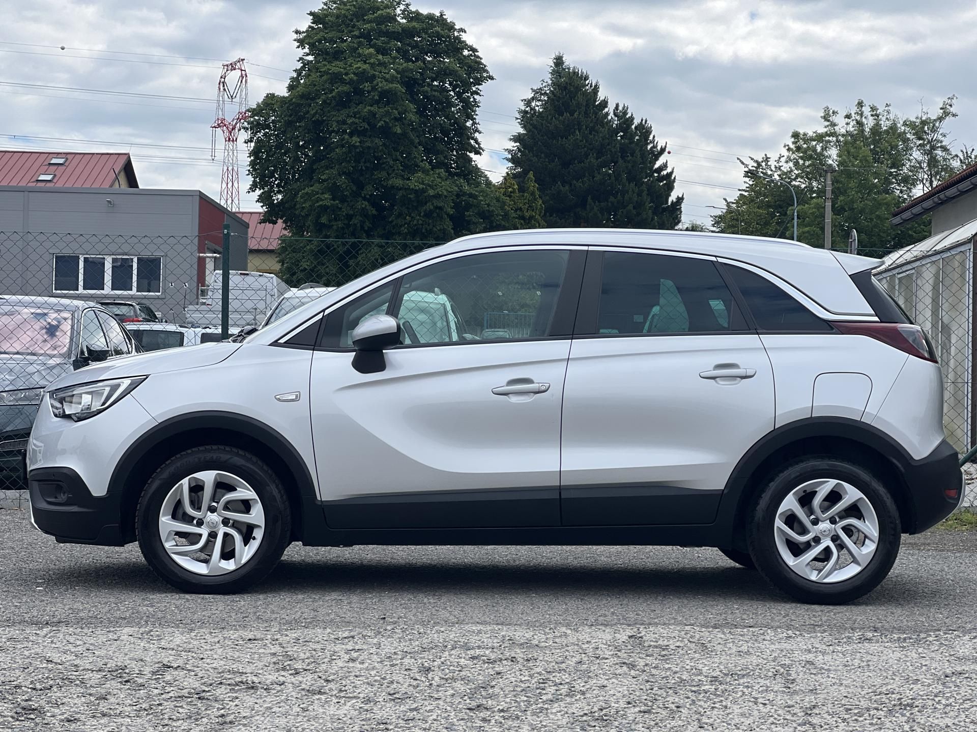 Opel Crossland X, 1.2T AUTOMAT NOVÉ ROZVODY - fotka 4