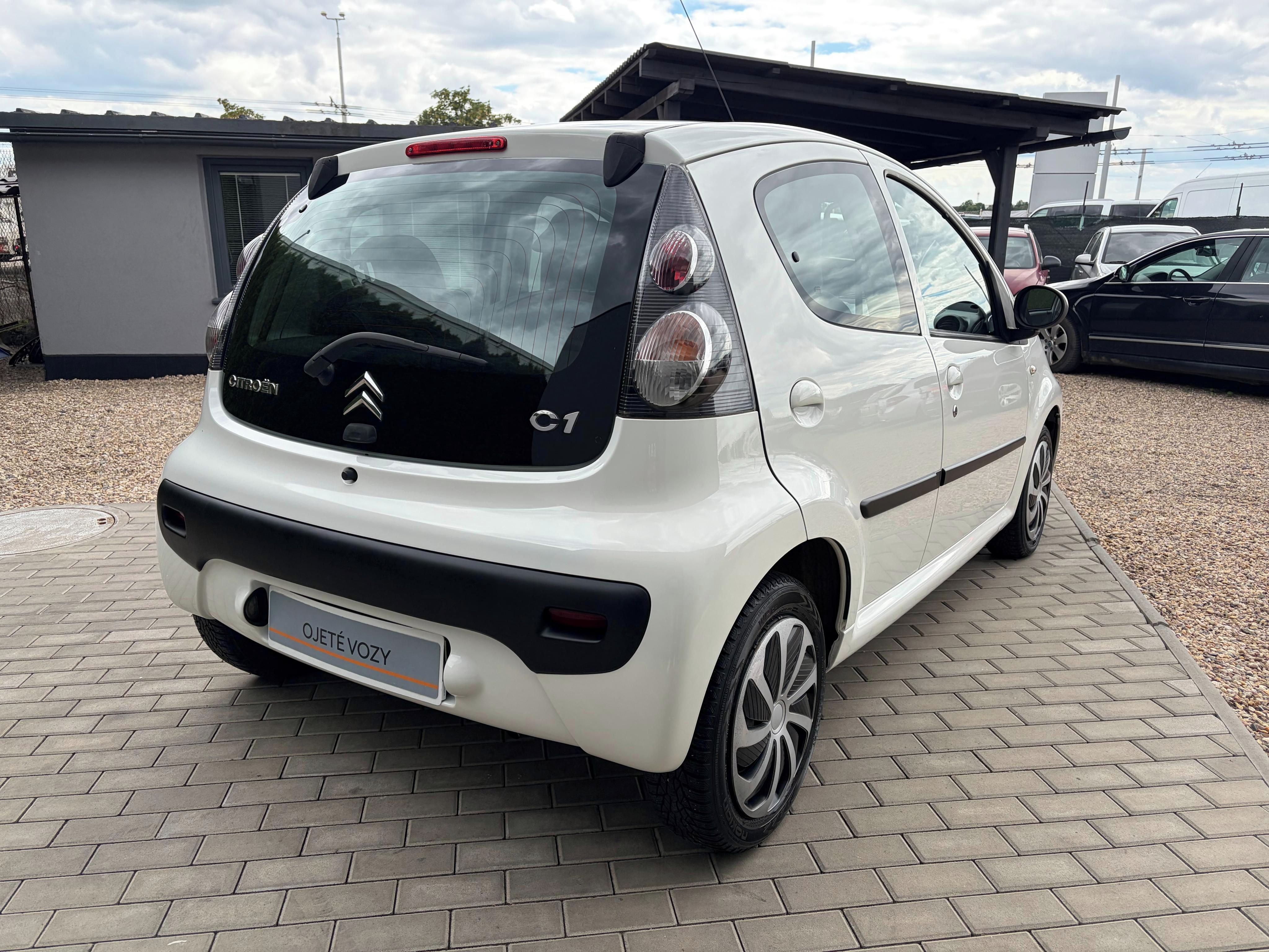 Citroën C1, 1.0i 50KW, AC, Nová STK - fotka 4