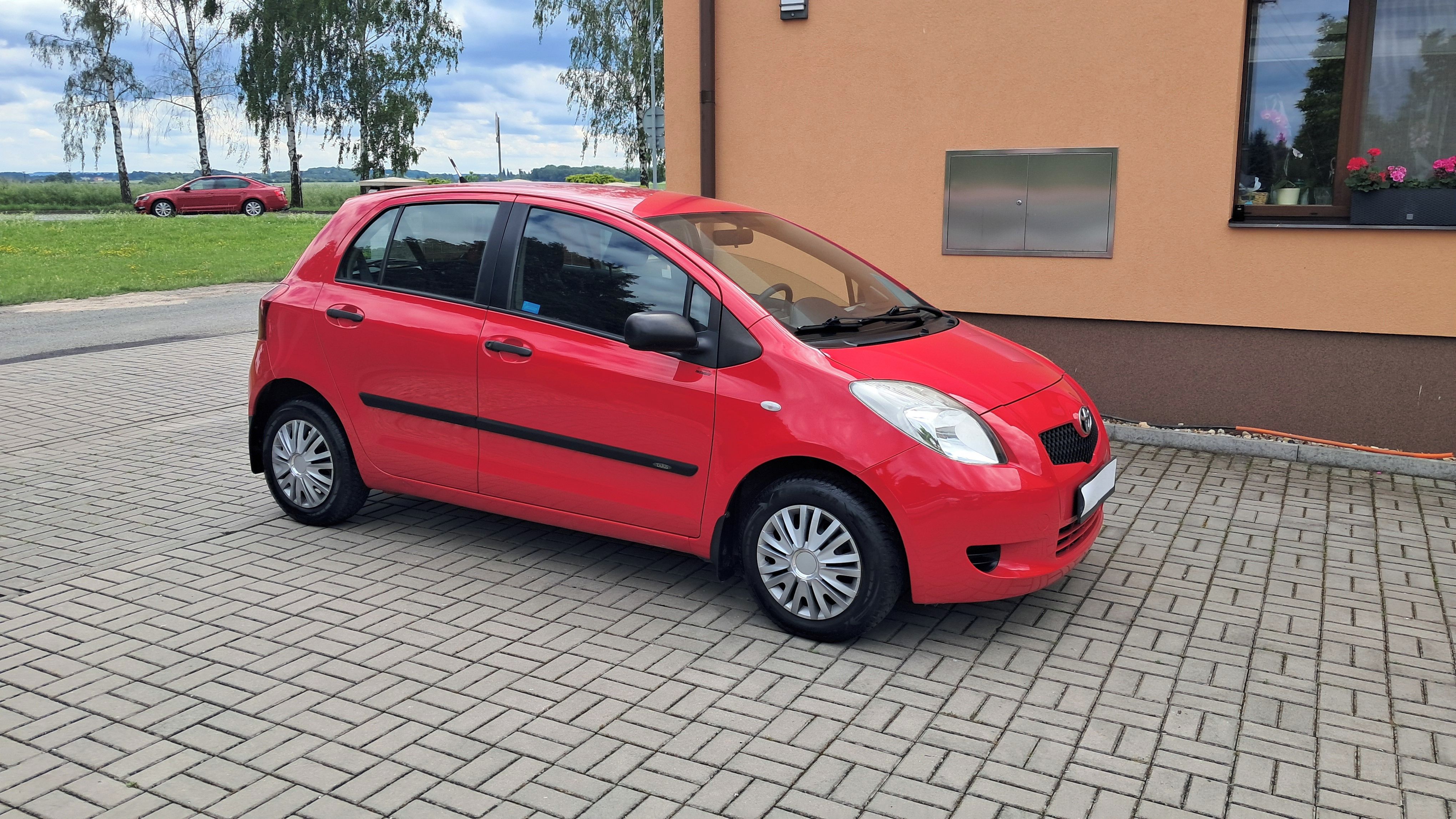 Toyota Yaris, 1.3i / 64KW ČR - fotka 3