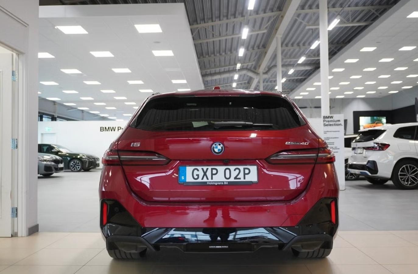 BMW i5, eDrive40 Touring M Sport Tažné - fotka 3