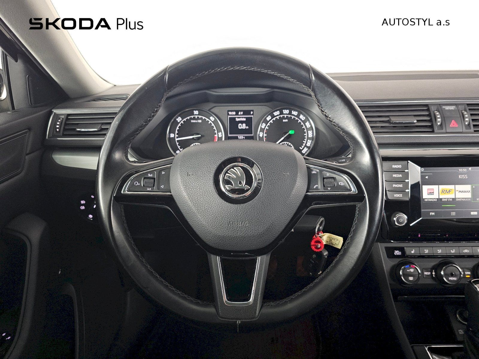 Škoda Superb, 2.0TDi 110kW DSG AMBITION PLUS - fotka 5