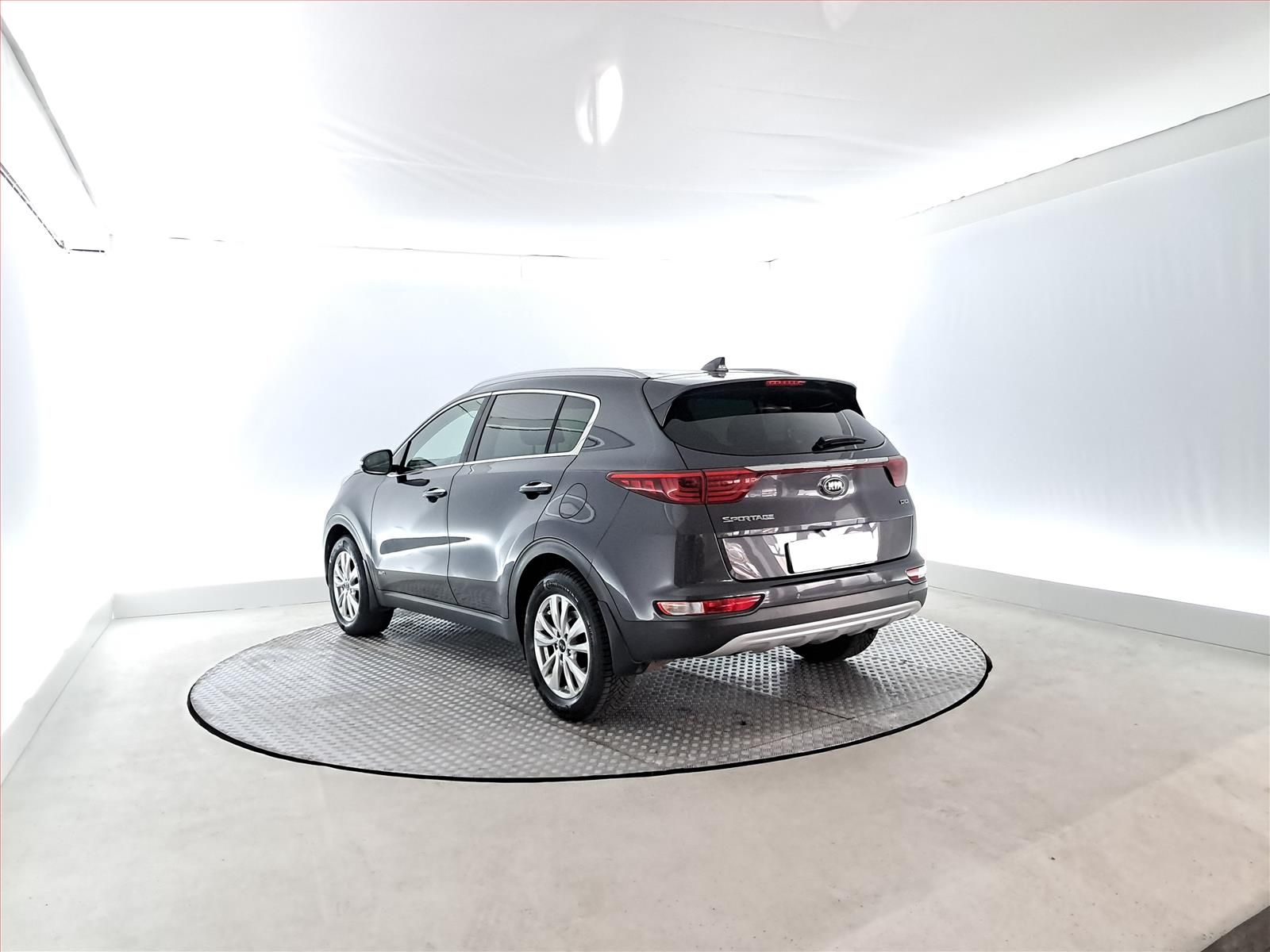 Kia Sportage, 2.0 CRDi, 4X4, Serv.kniha - fotka 4