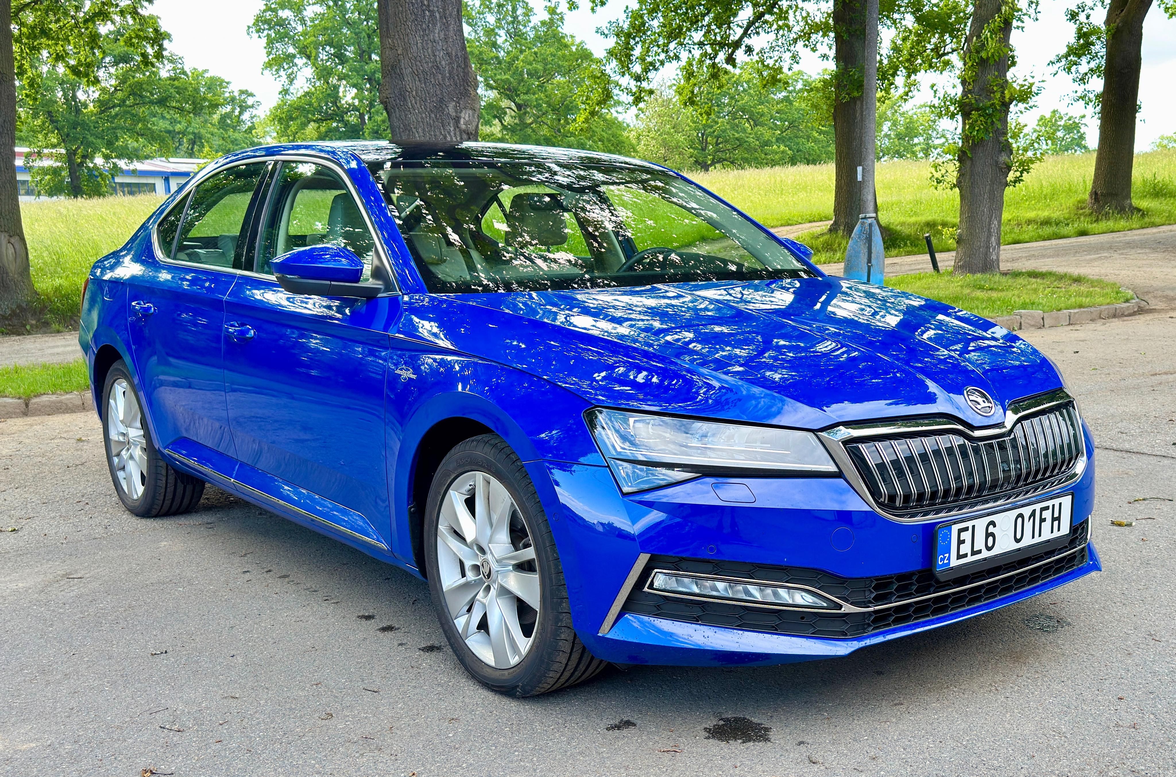 Škoda Superb, iV L&K 1.4TSi 160kW DSG - fotka 4