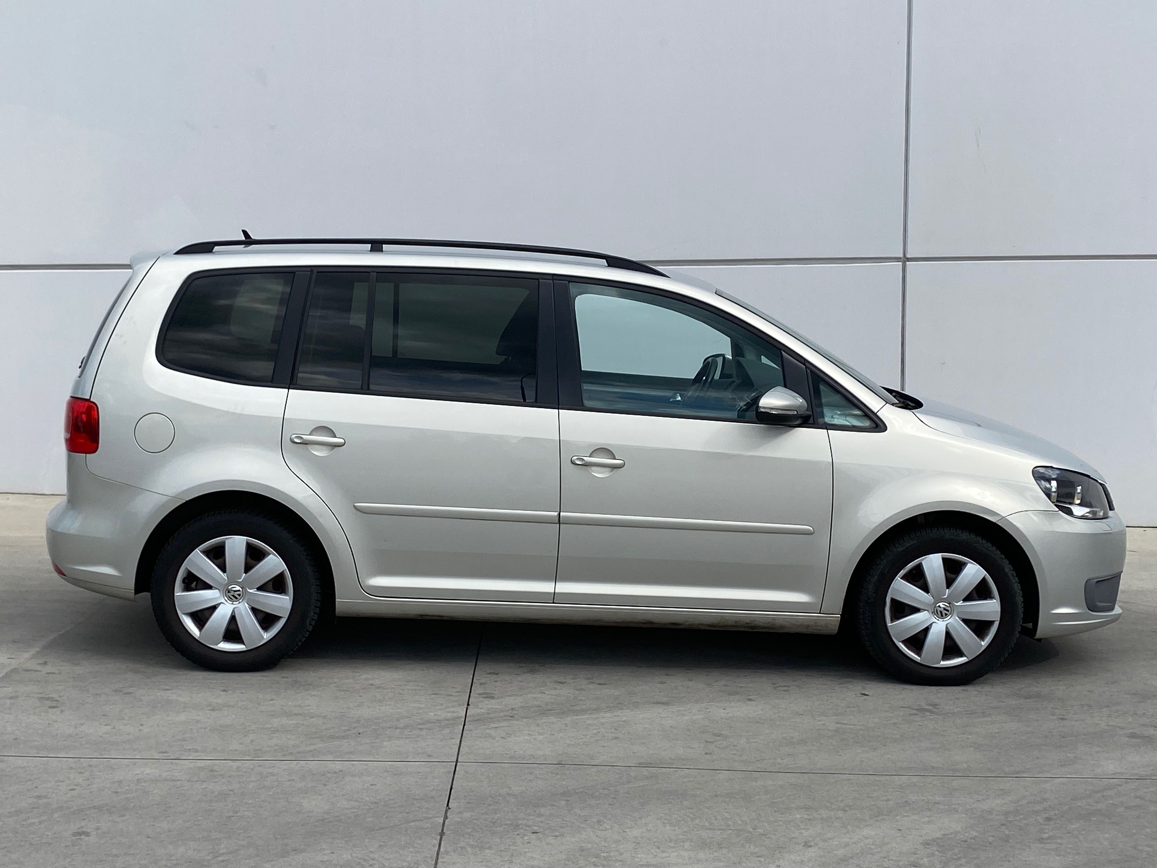 Volkswagen Touran, 1,4 Tsi Comfortline-1.Majitel