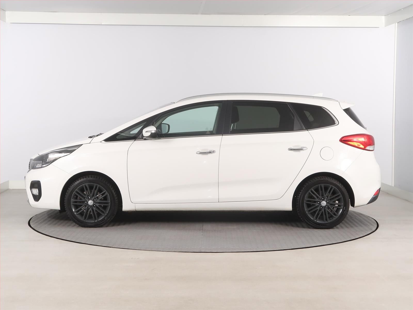 Kia Carens, 1.6 GDI, 7 míst, Serv.kniha - fotka 3