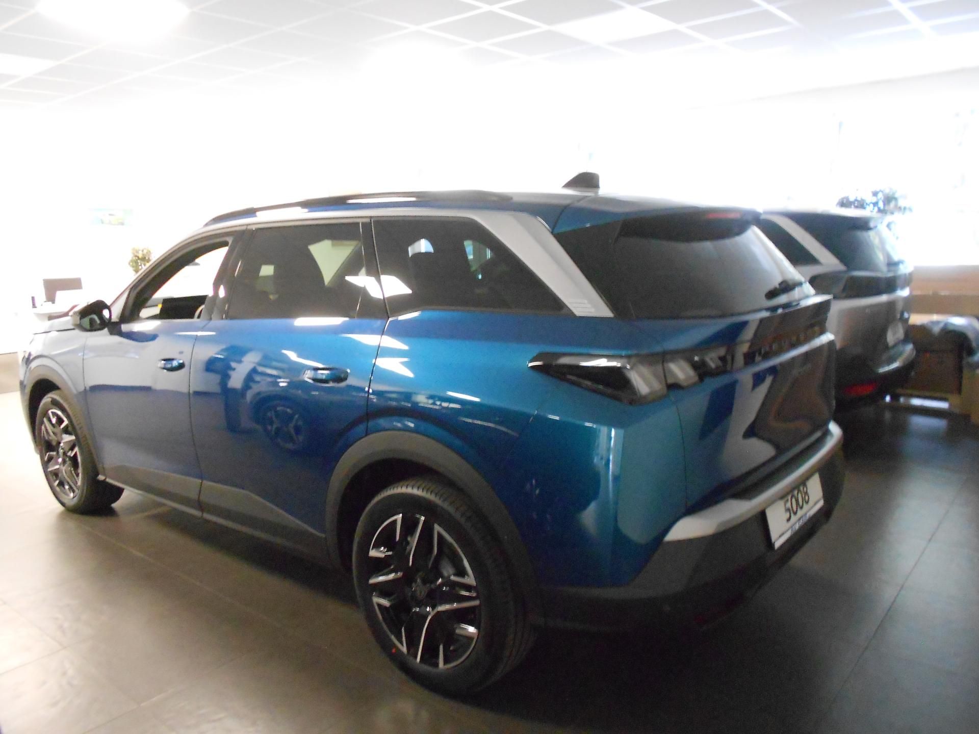 Peugeot 5008, GT Hybrid 145 e-DCS6 Summerblu - fotka 2
