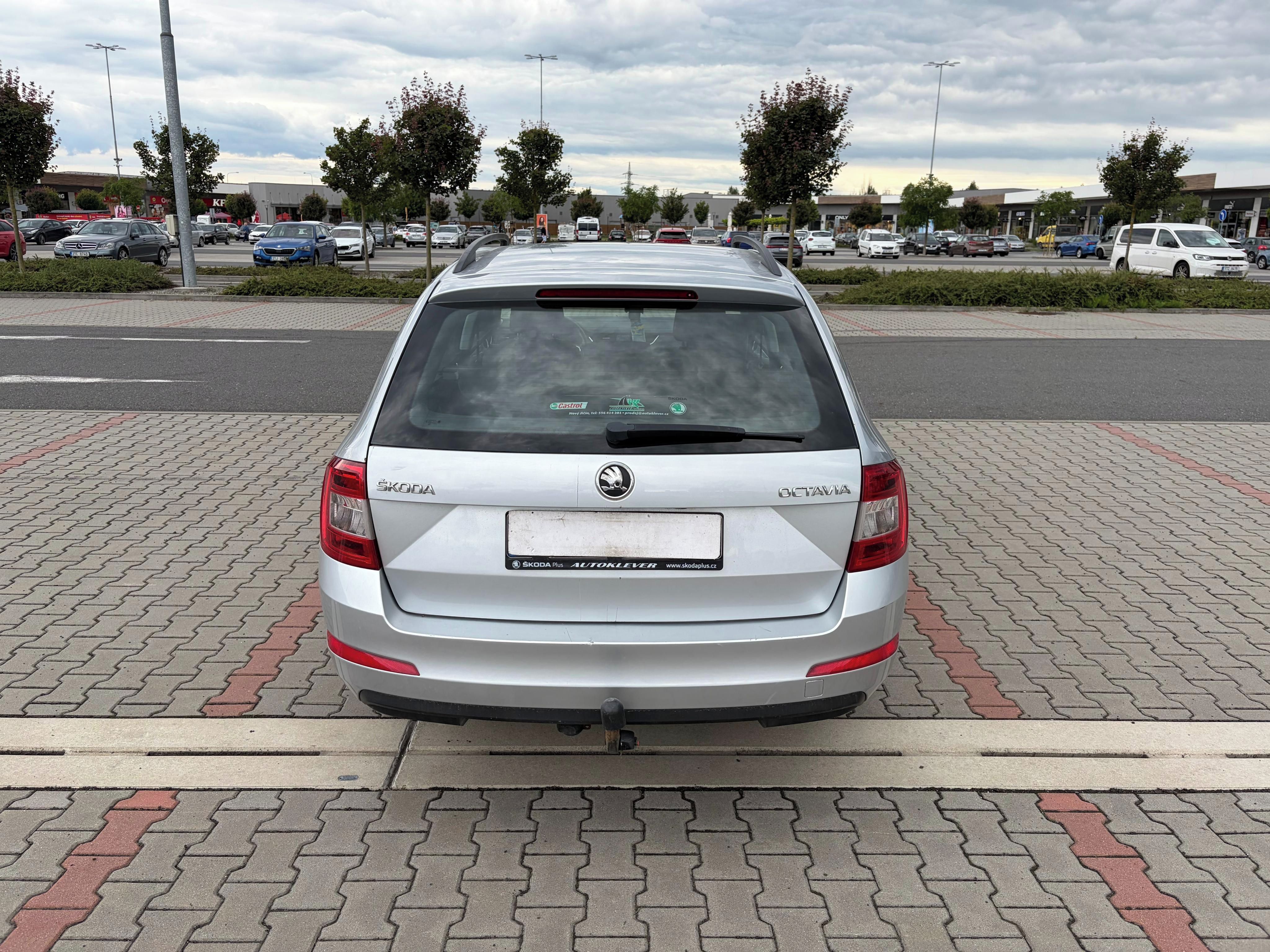 Škoda Octavia, III 2.0 TDi 110kw DSG ČR TZ - fotka 4