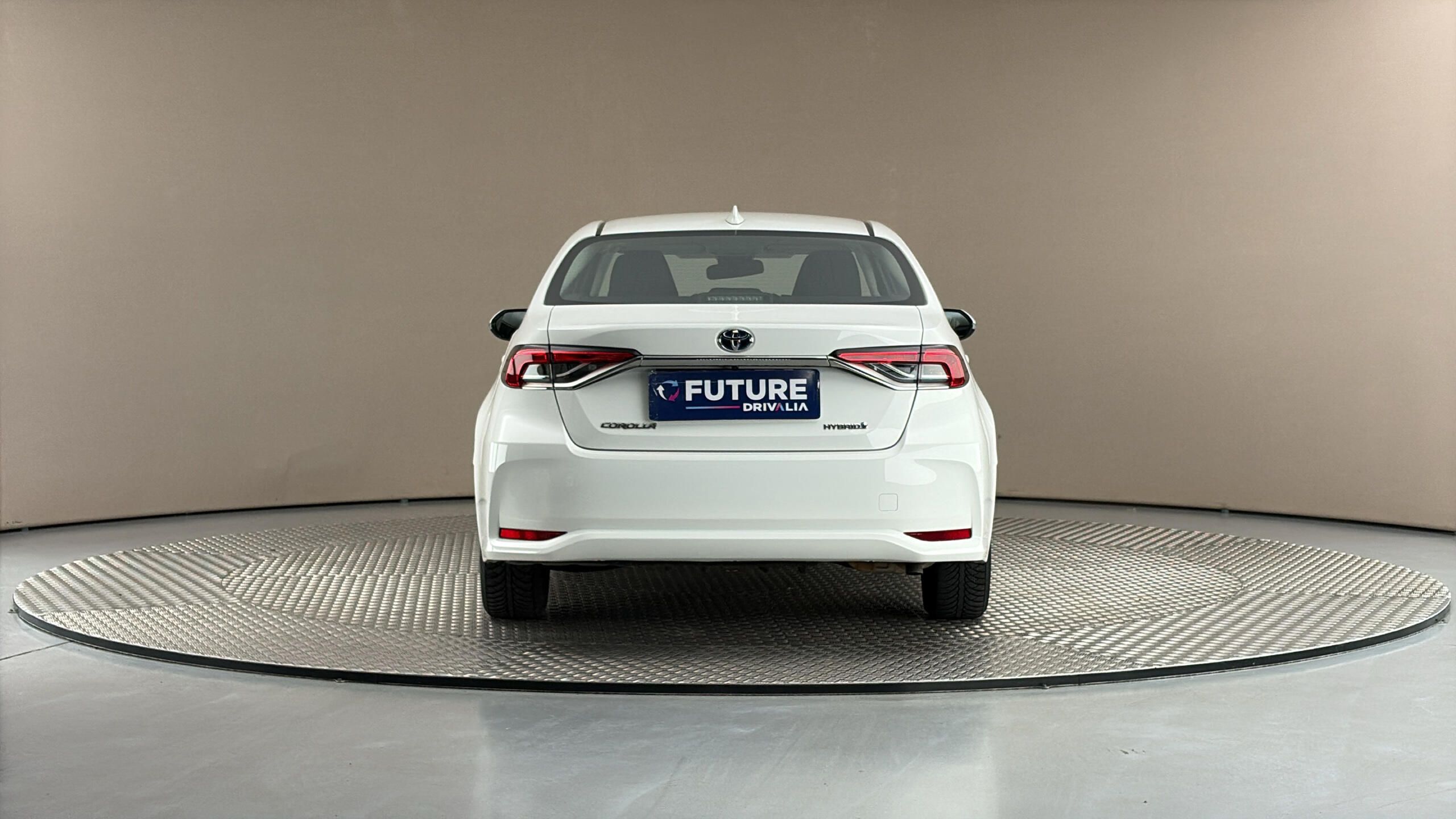 Toyota Corolla, 1.8 Hybrid AUT Active Sedan - fotka 5