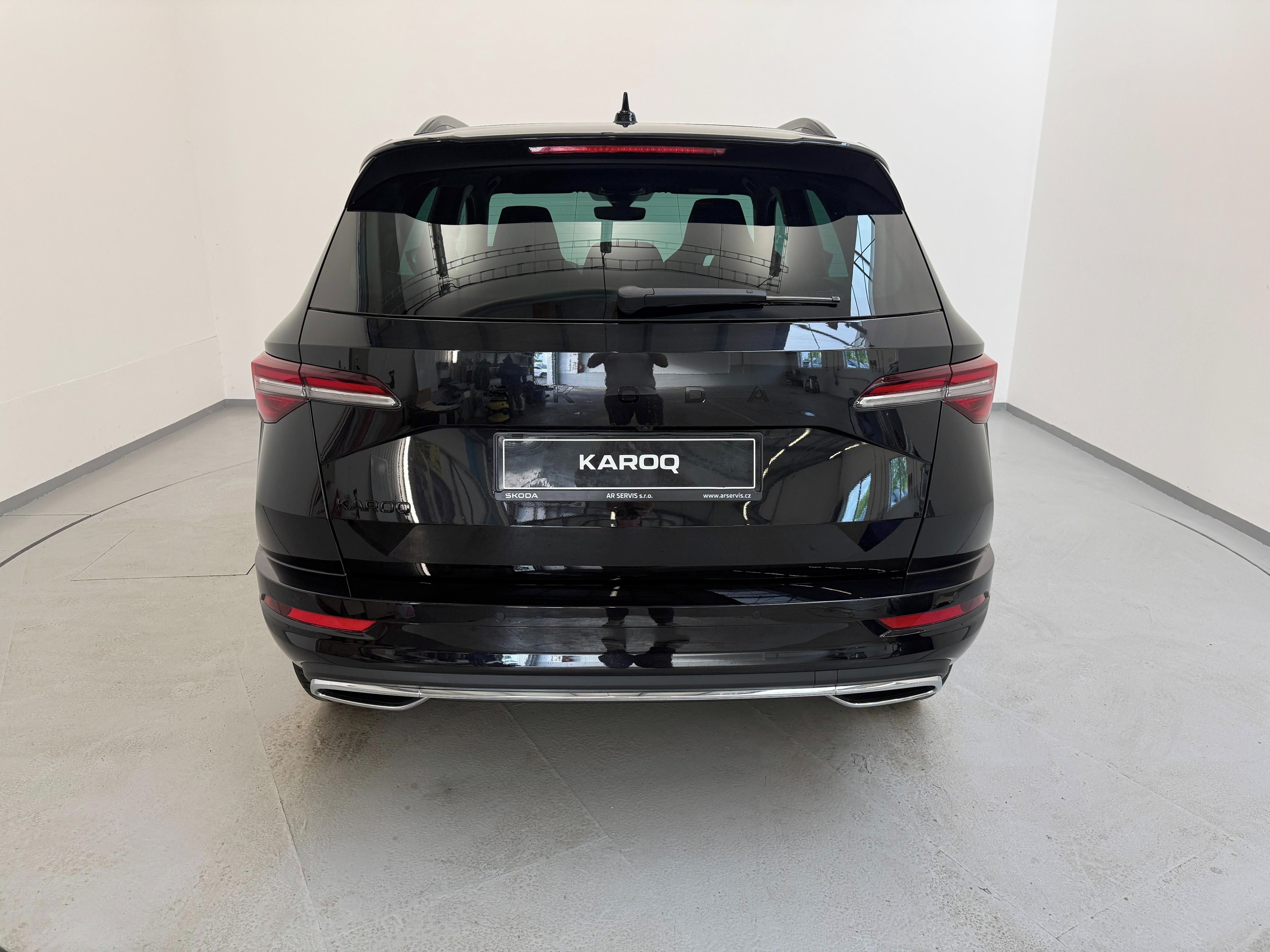 Škoda Karoq, Sportline 1,5 TSI 110 kW 7°DSG - fotka 4