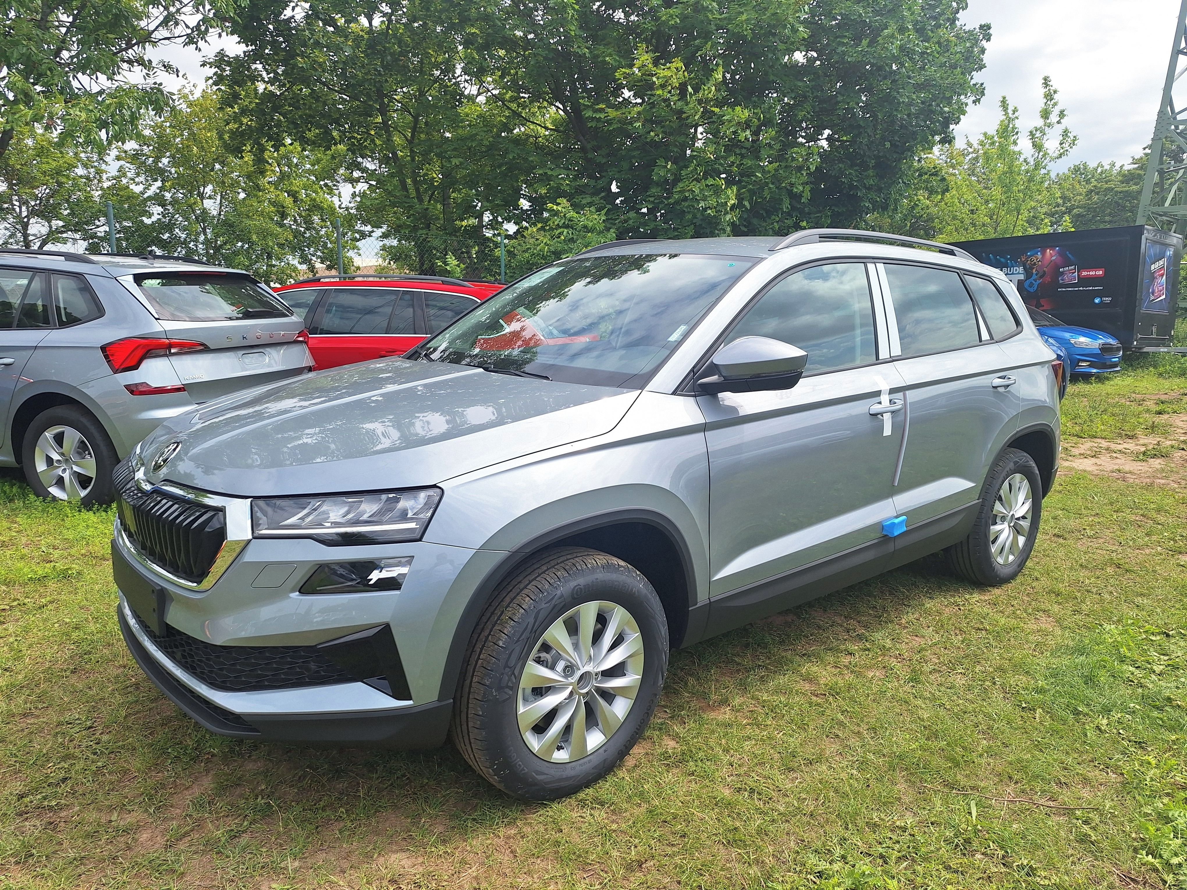 Škoda Karoq, CLASSIC 1.5TSI 110kW DSG| Tažn - fotka 3