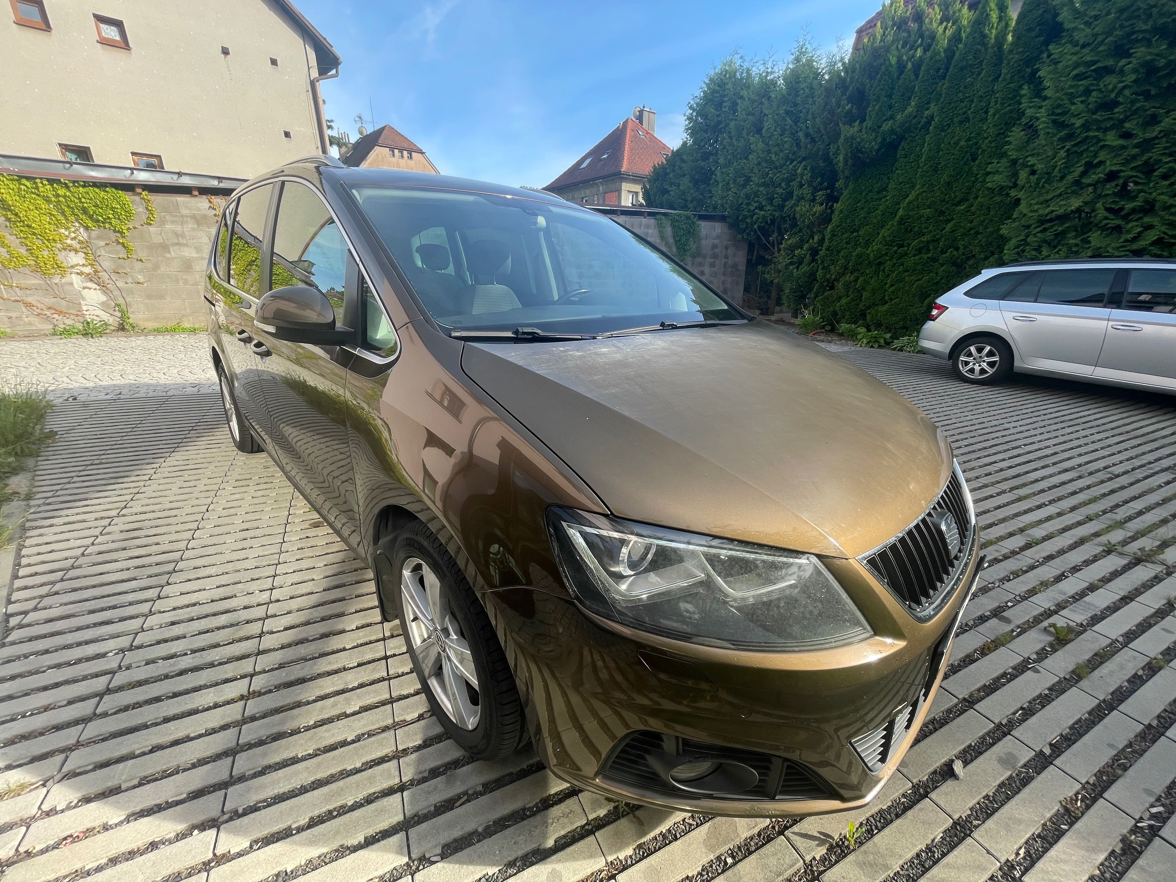 Seat Alhambra, 2,0 TDI, automat, výborný stav - fotka 2