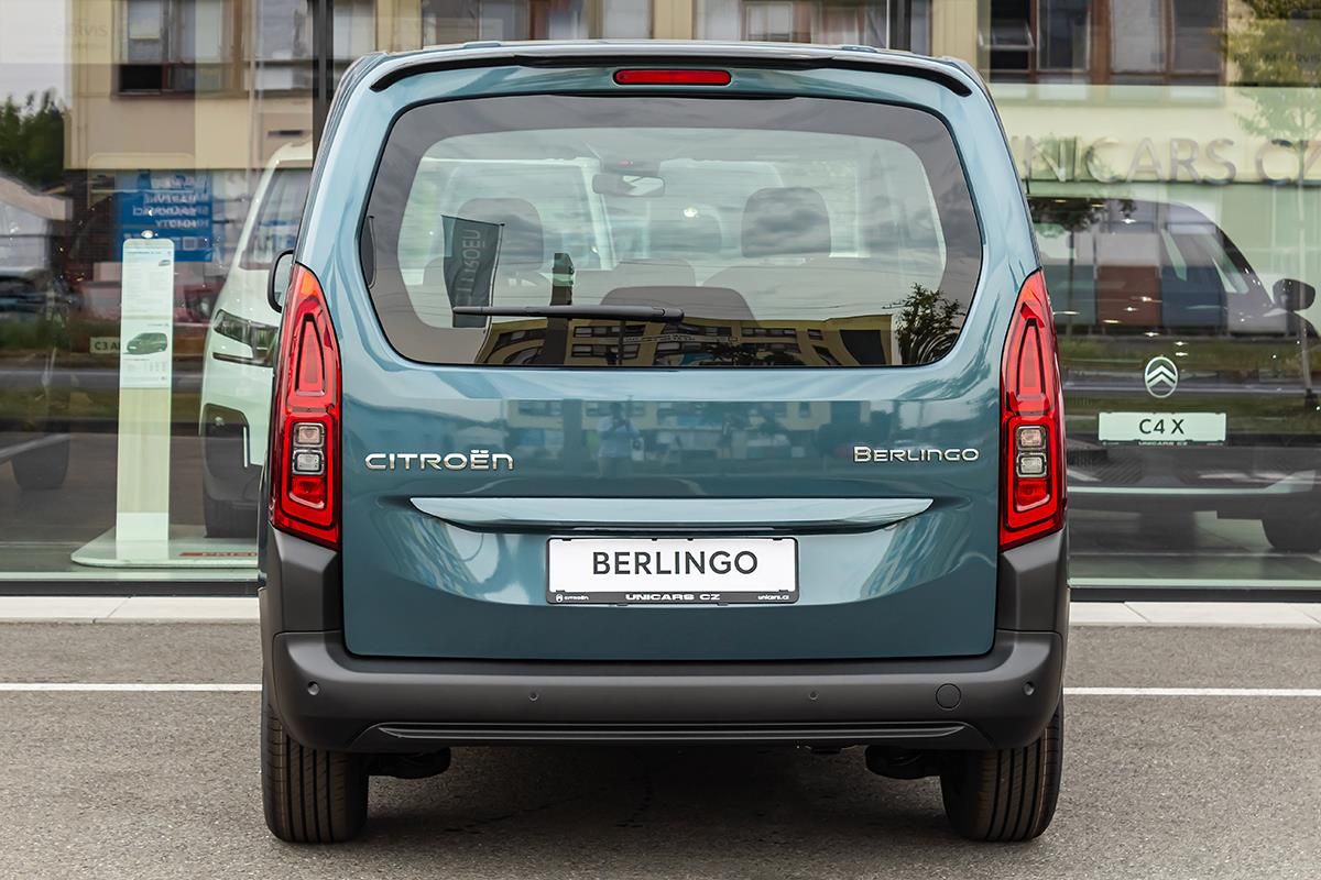 Citroën Berlingo, 1,2 PLUS benzín 110k + KAMERA - fotka 6