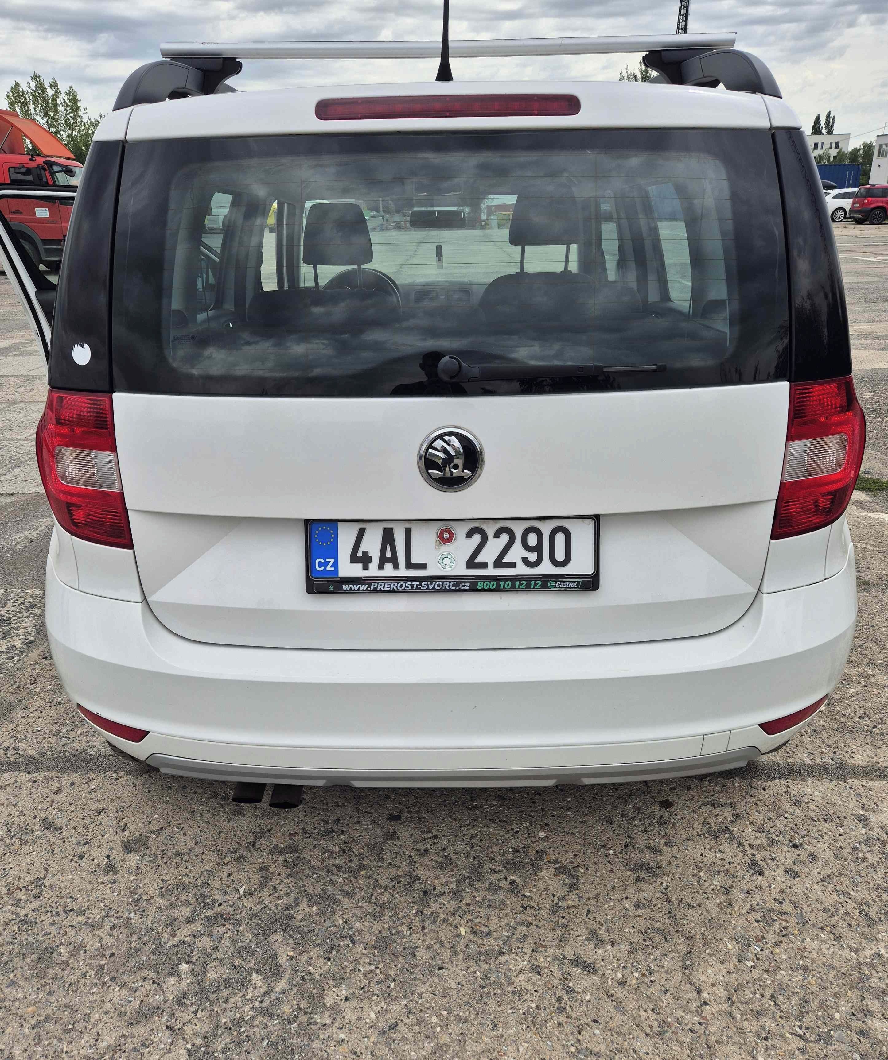 Škoda Yeti, 2.0 TDI, 4x4, Facelift - fotka 6
