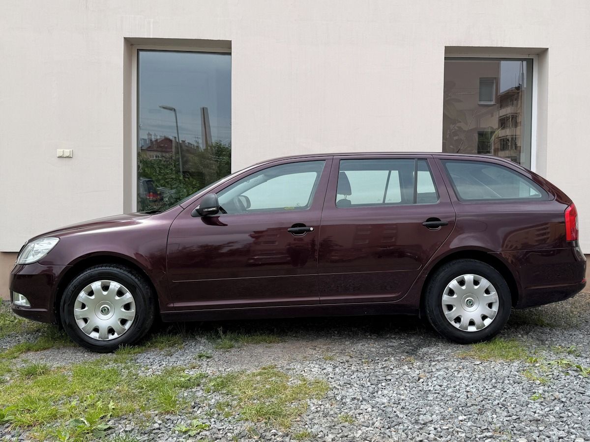 Škoda Octavia, 1.6MPI 75kW, bez koroze, klima - fotka 5
