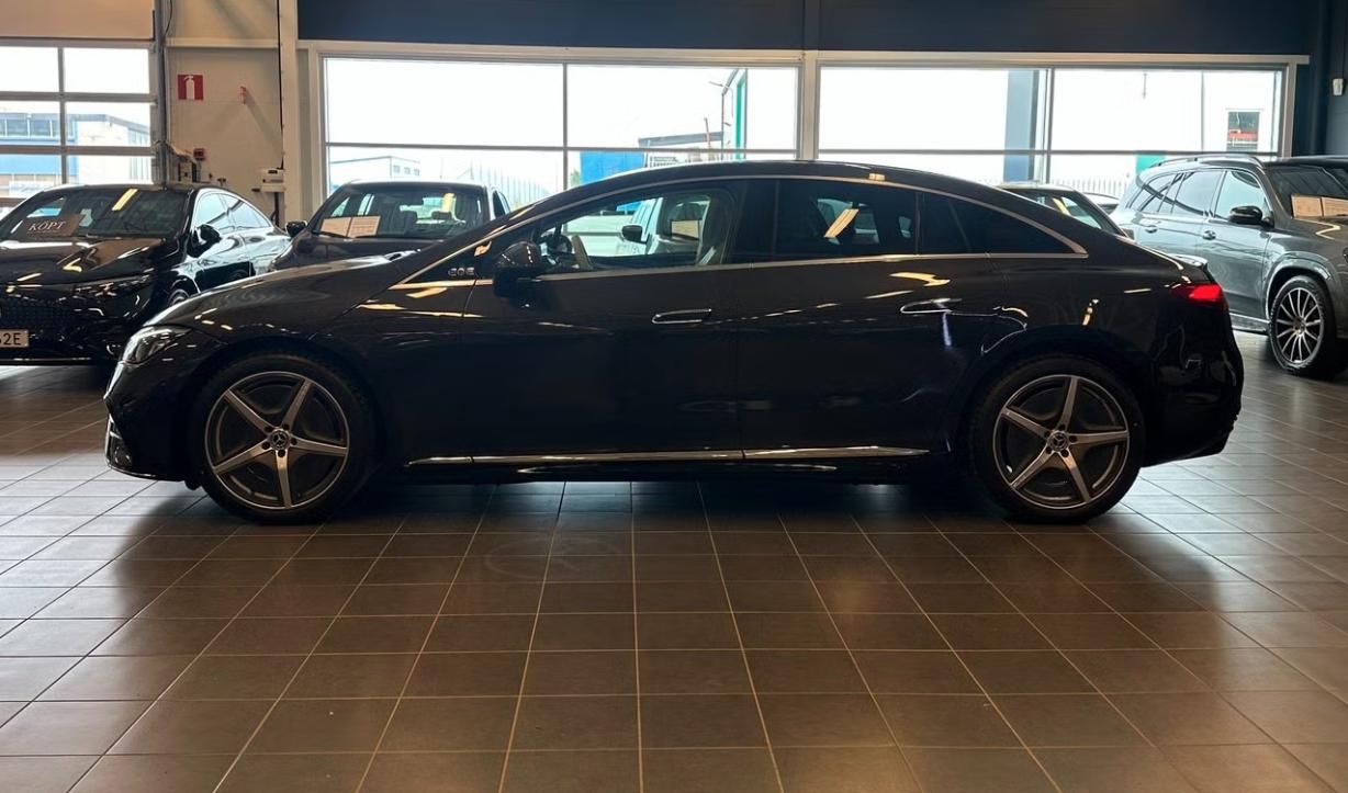 Mercedes-Benz EQE, 350+ AMG Kamera Pano. Bílý in. - fotka 4