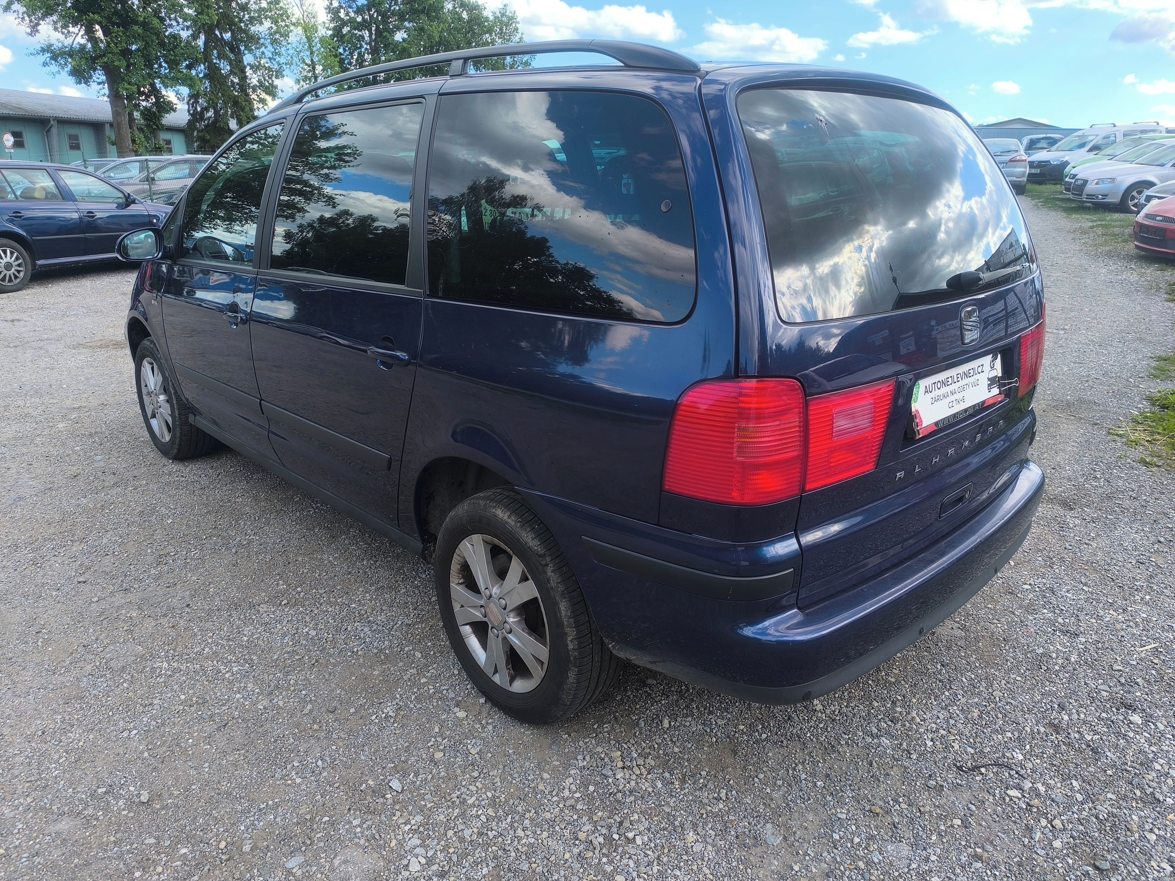 Seat Alhambra, 4X4,1,9TDI,7M,TZ,KRÁSNÁ,1MAJ64 - fotka 5