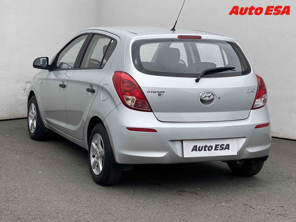 Hyundai i20, 1.2i,ČR - fotka 6