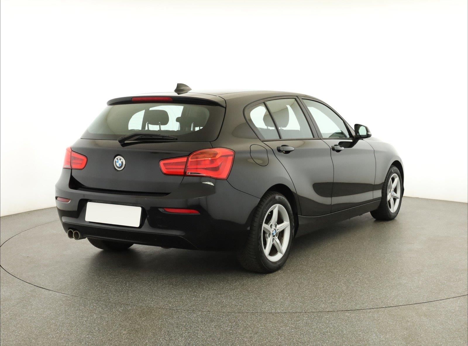BMW Řada 1, 120d, Automat, Serv.kniha - fotka 5