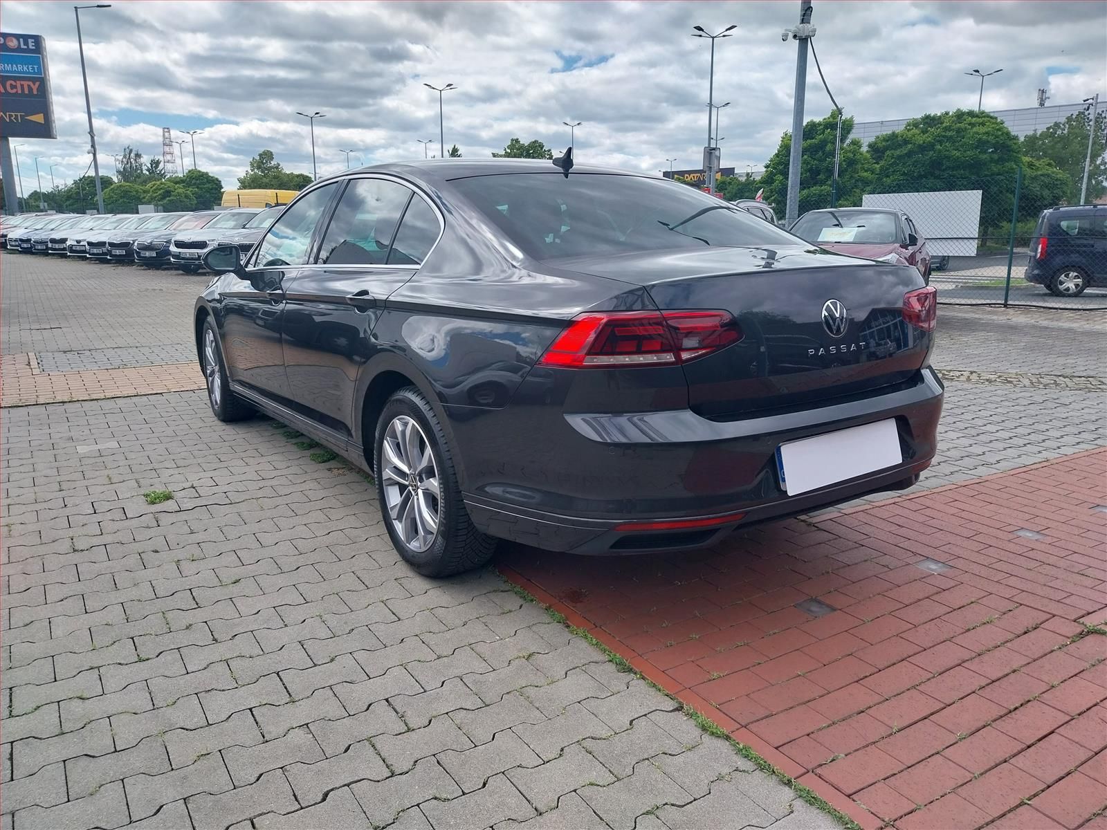 Volkswagen Passat, 1.5 TSI, Business, Serv.kniha - fotka 3