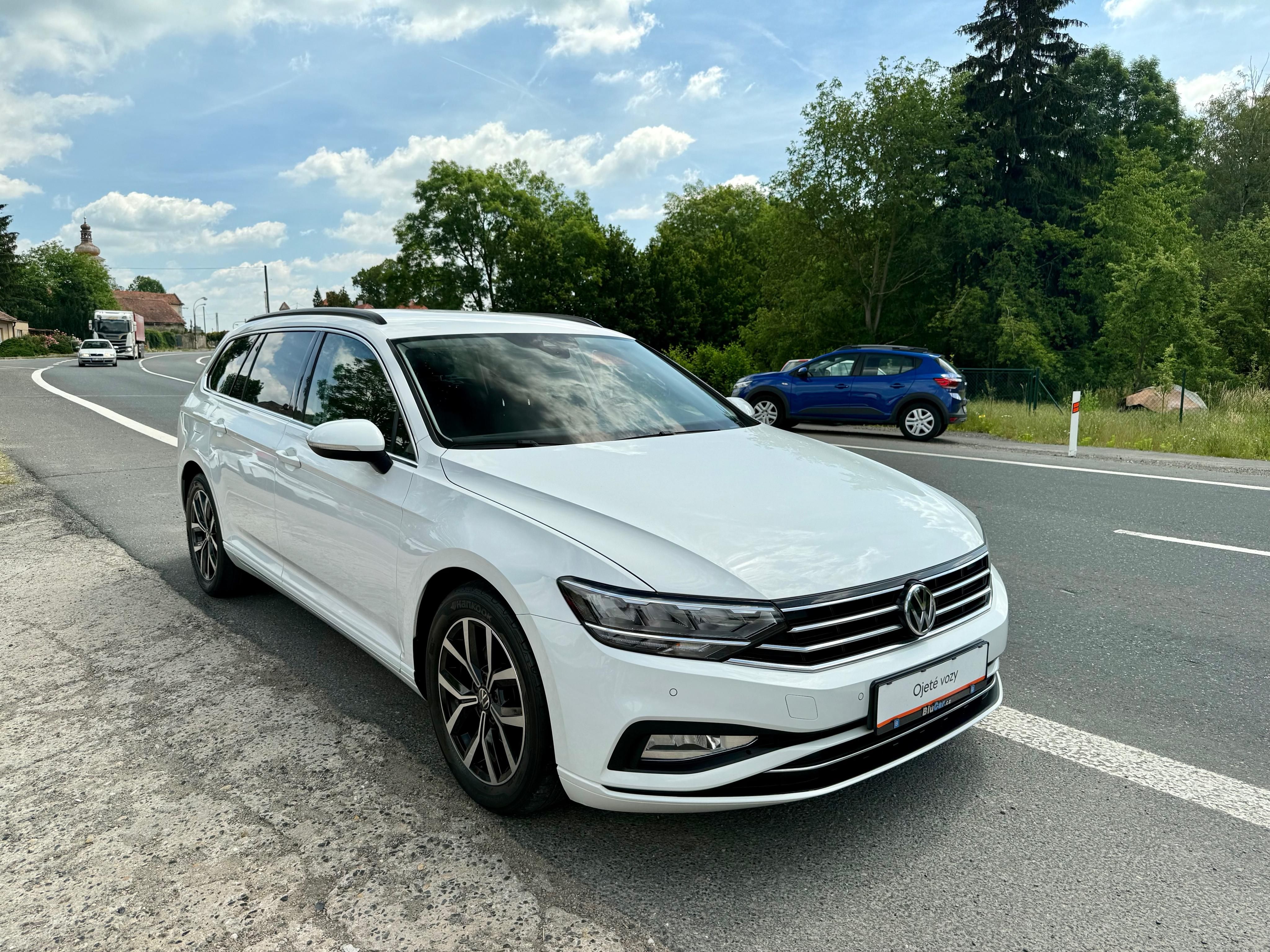 Volkswagen Passat, 2.0TDi FL DSG ACC Keyles Tažné - fotka 5