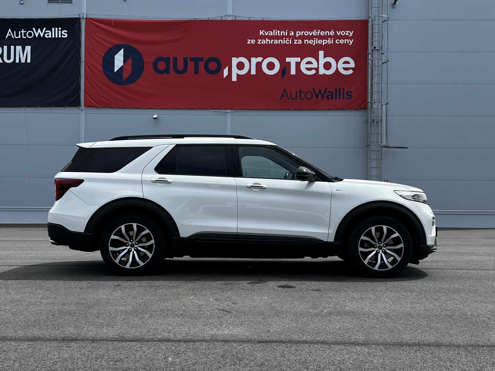 Ford Explorer, 3.0 V6 PHEV 336kW ST-X DPH TZ - fotka 3