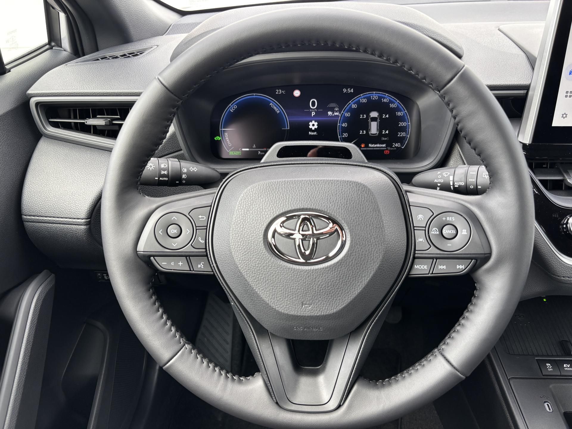 Toyota Corolla Cross, COMFORT BUSINESS 1,8 HEV - fotka 6