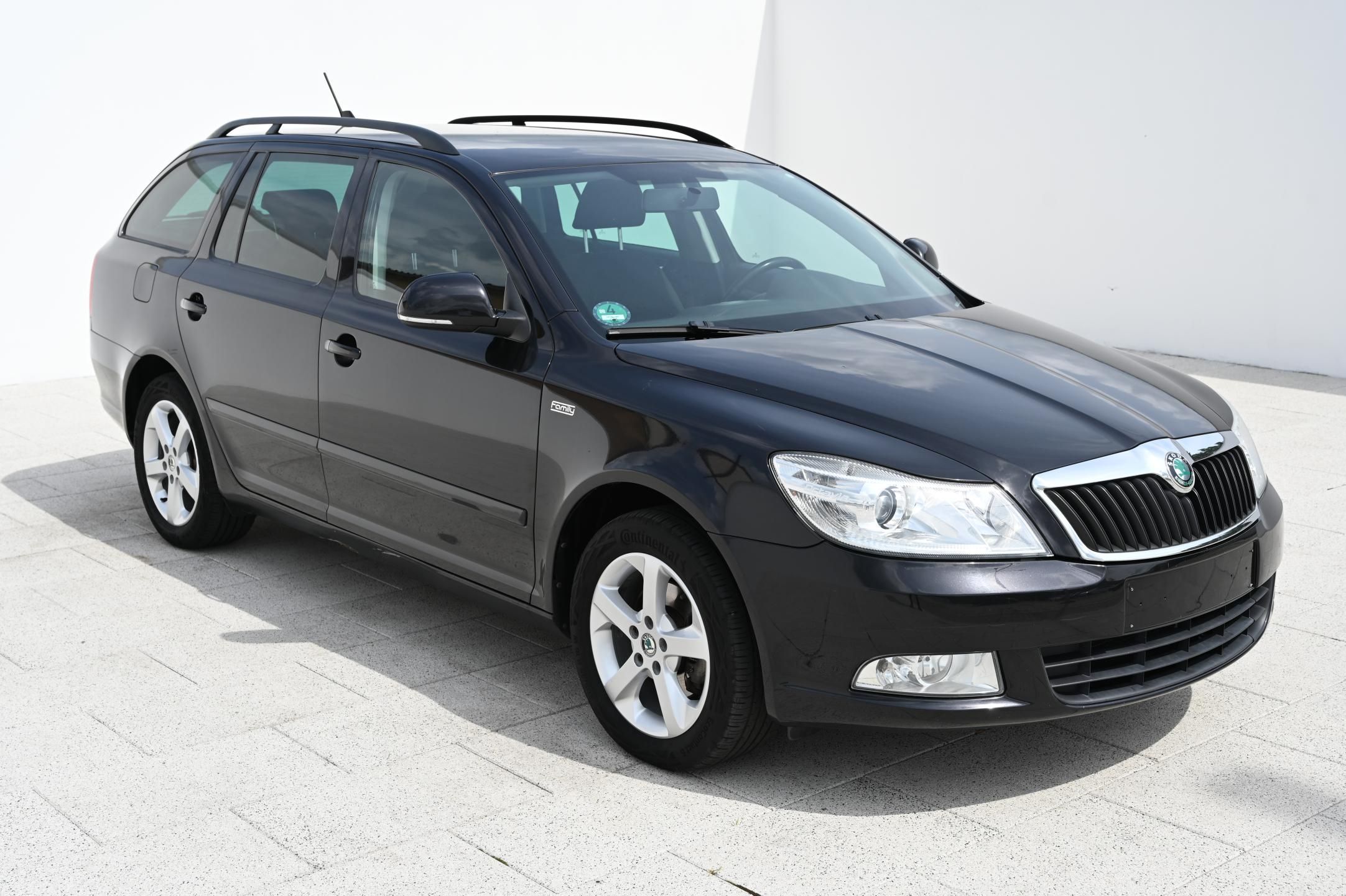 Škoda Octavia, 2.0TDI 81KW Family 7/2011 - fotka 3
