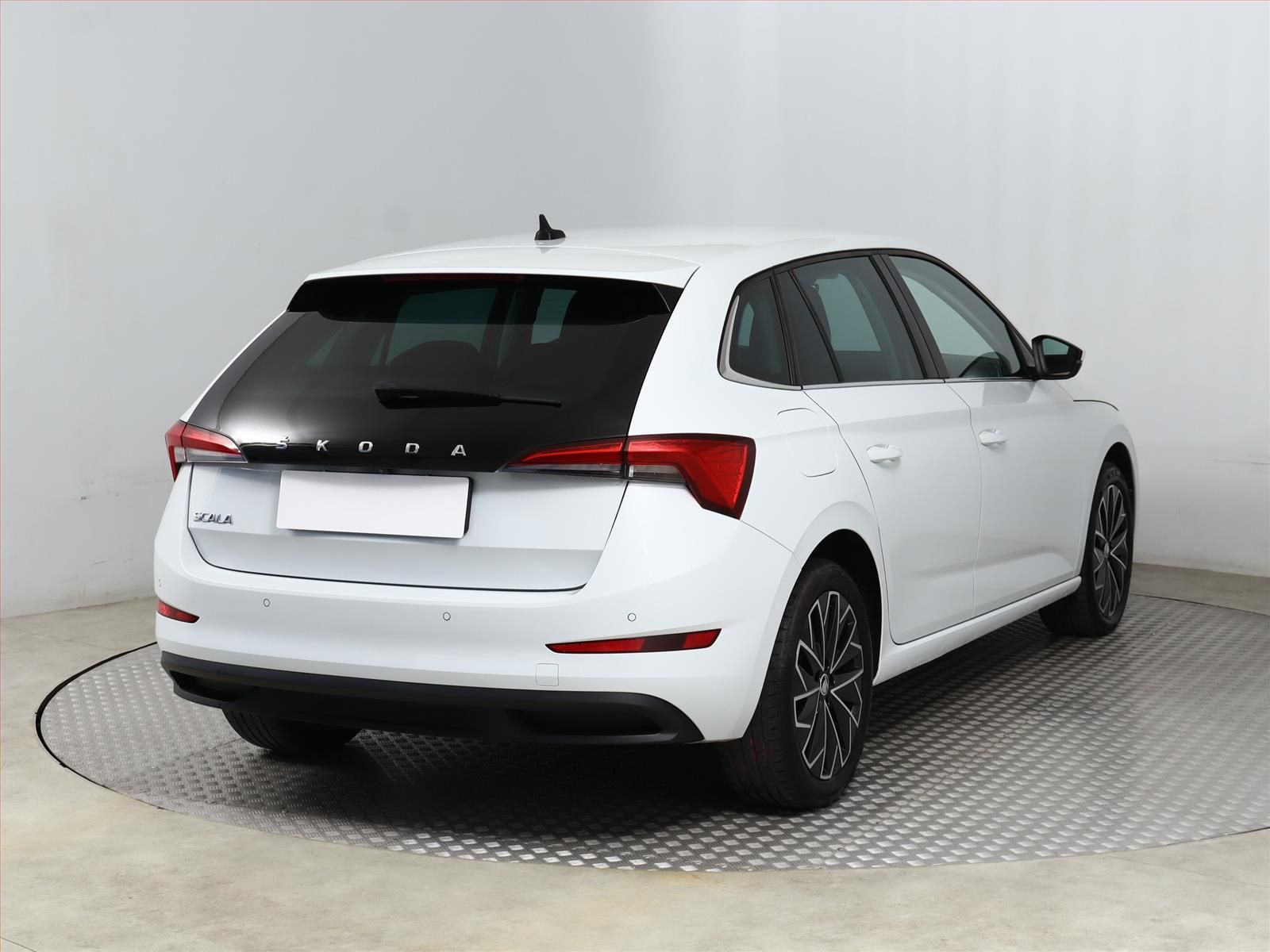 Škoda Scala, 1.6 TDI, Automat - fotka 5
