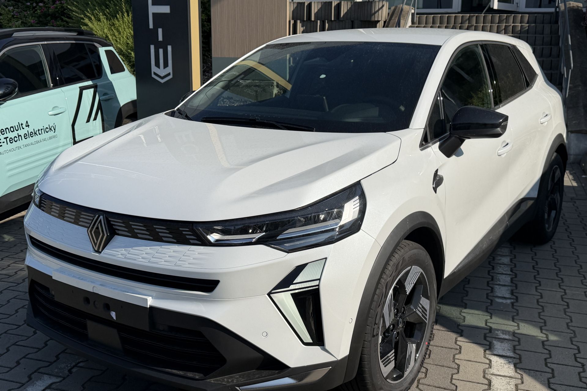 Renault Symbioz, Techno mild hybrid 140 EDC - fotka 2