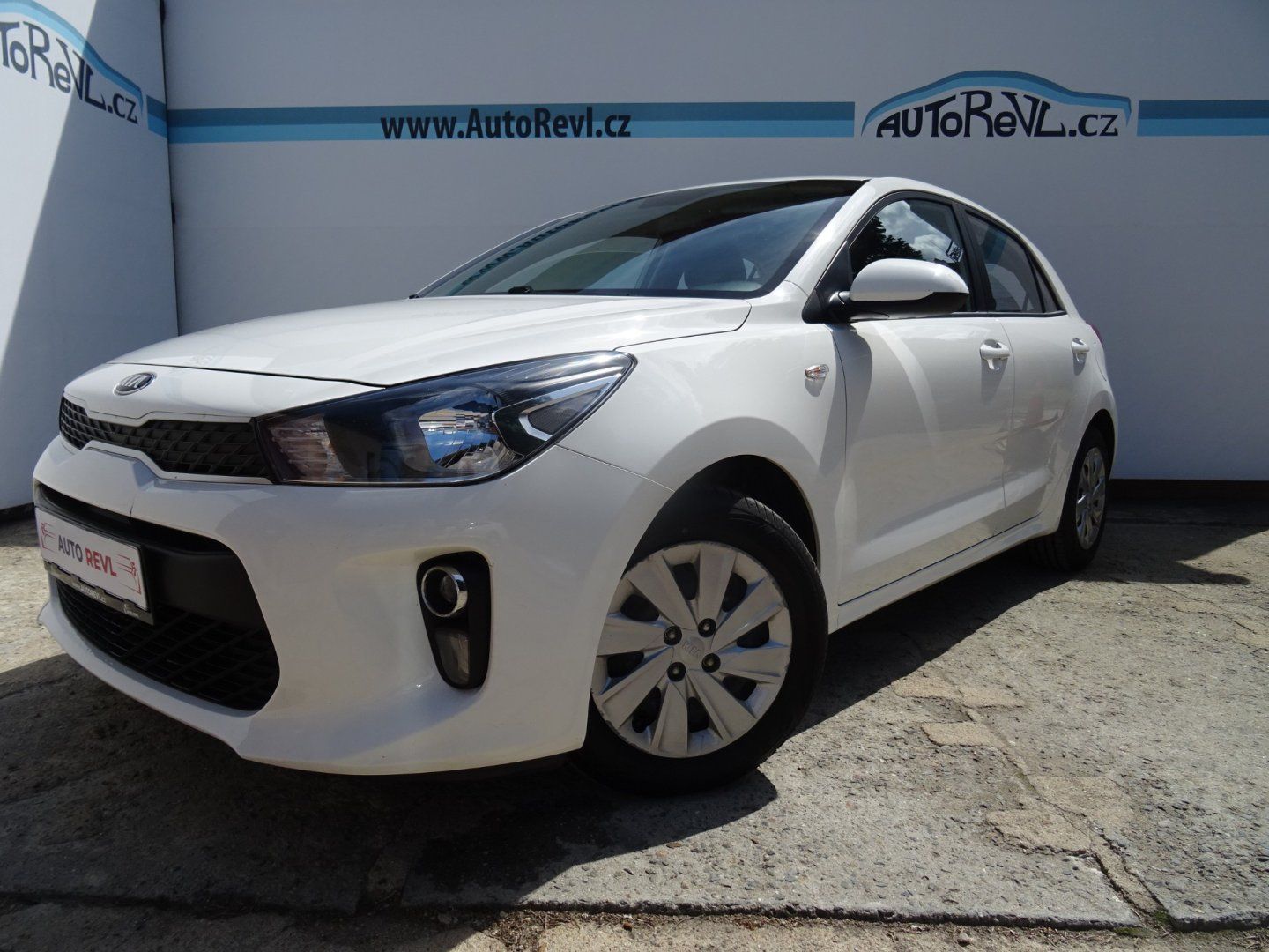 Kia Rio, 1.2i,61kW,1majČR,S.kni,klima - fotka 2