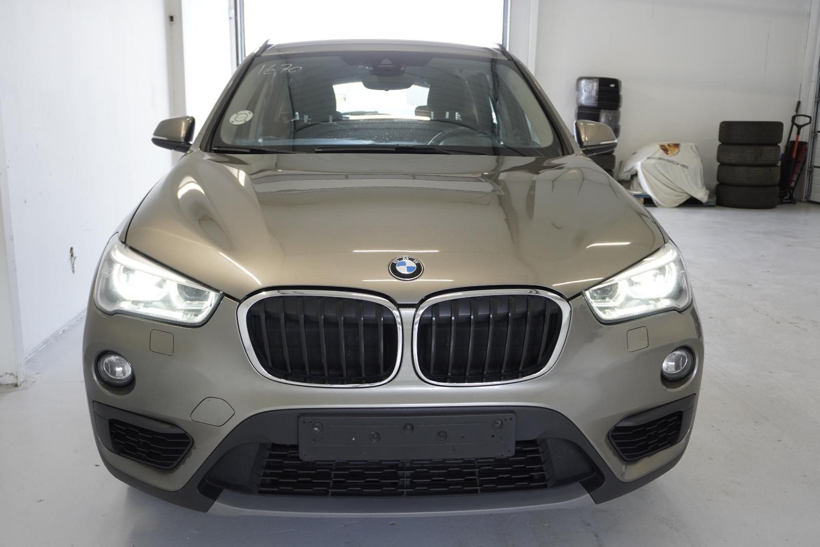BMW X1, 2.0d 140kW sDRIVE AUTOMAT - fotka 4