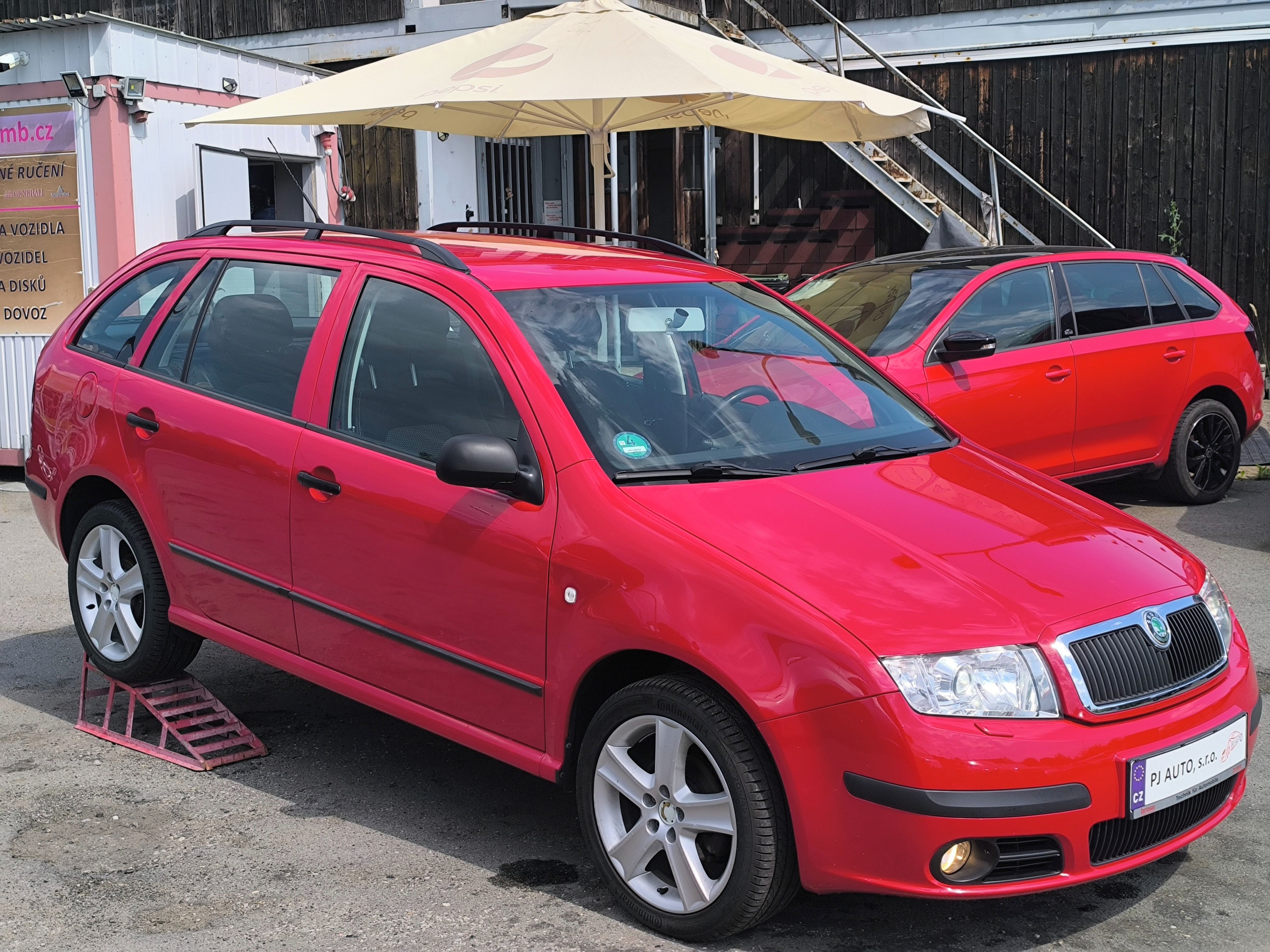 Škoda Fabia, 1.4i Elegance,XENON,ALU,1maj - fotka 4