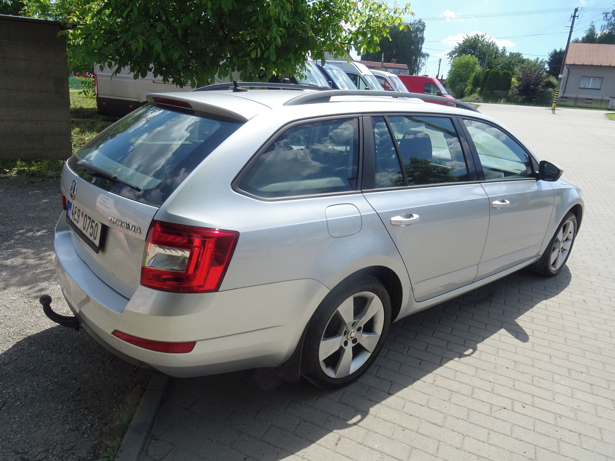 Škoda Octavia, 2.0 TDI 4X4, koupeno v ČR - fotka 4