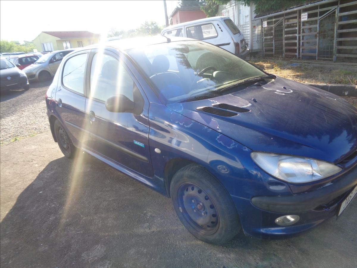 Peugeot 206, 1,1 - fotka 3