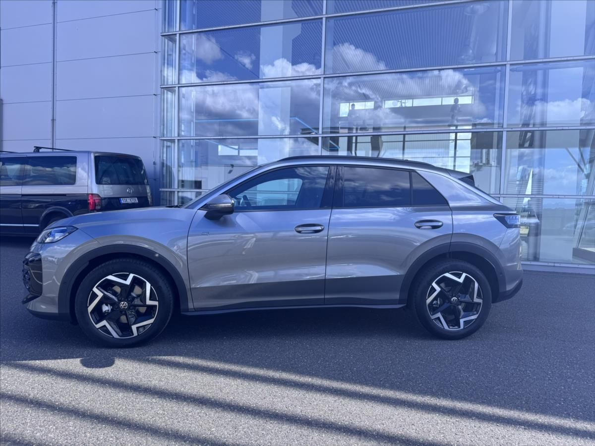Volkswagen T-Roc, 1,5 eTSI R-Line - fotka 2