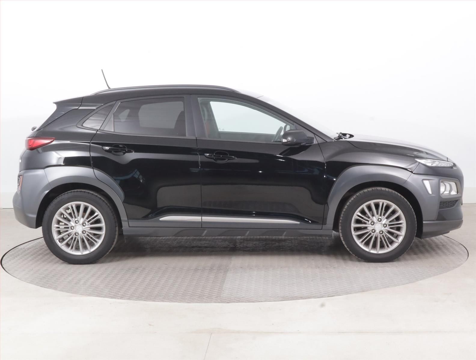 Hyundai Kona, 1.0 T-GDI, Serv.kniha, Kůže - fotka 6