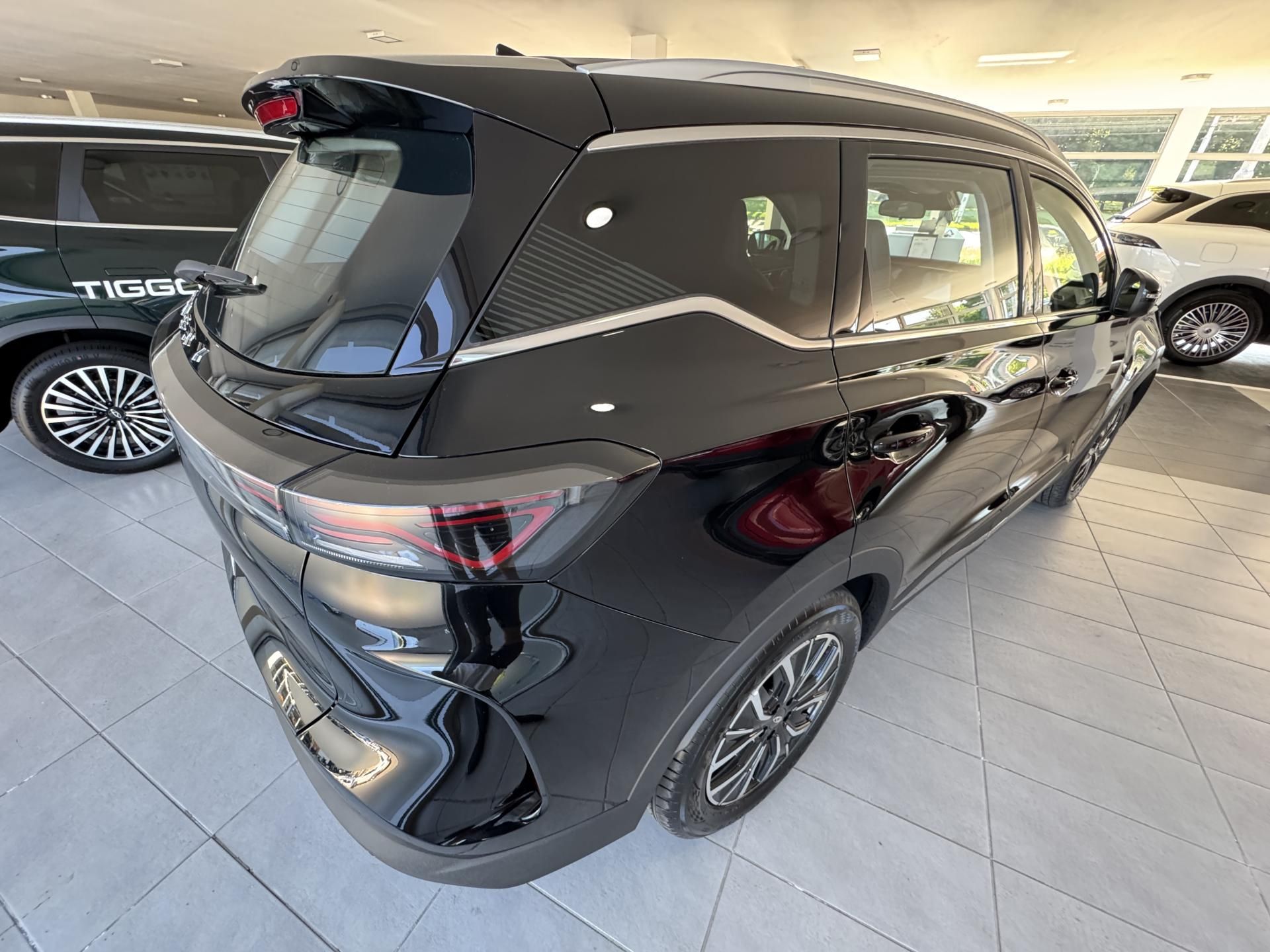 Chery Tiggo 7, 1,6T ICE Luxury FWD - fotka 5