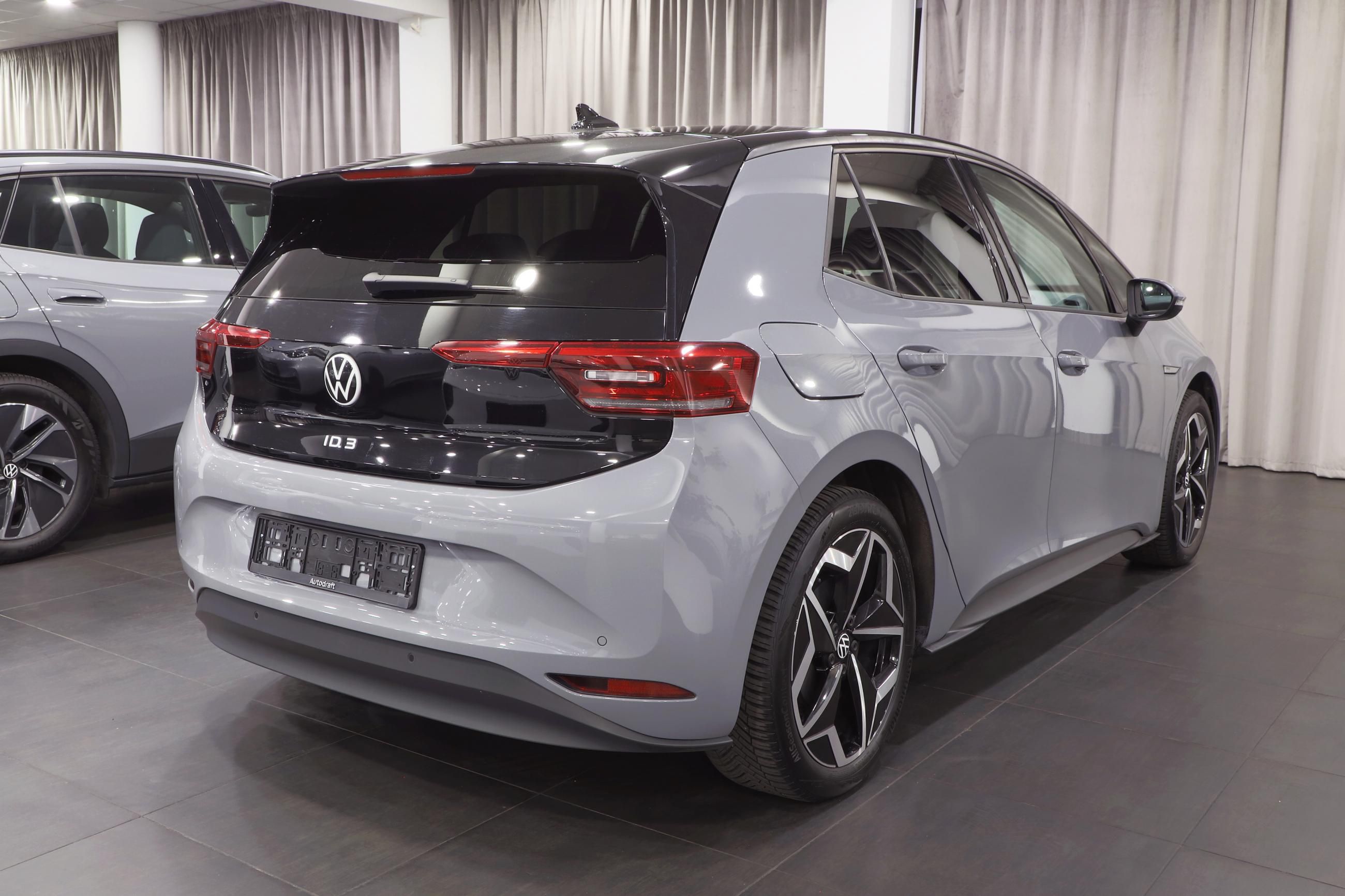 Volkswagen ID.3, ID.3 Pro 150kW / ALU 19'' - fotka 4