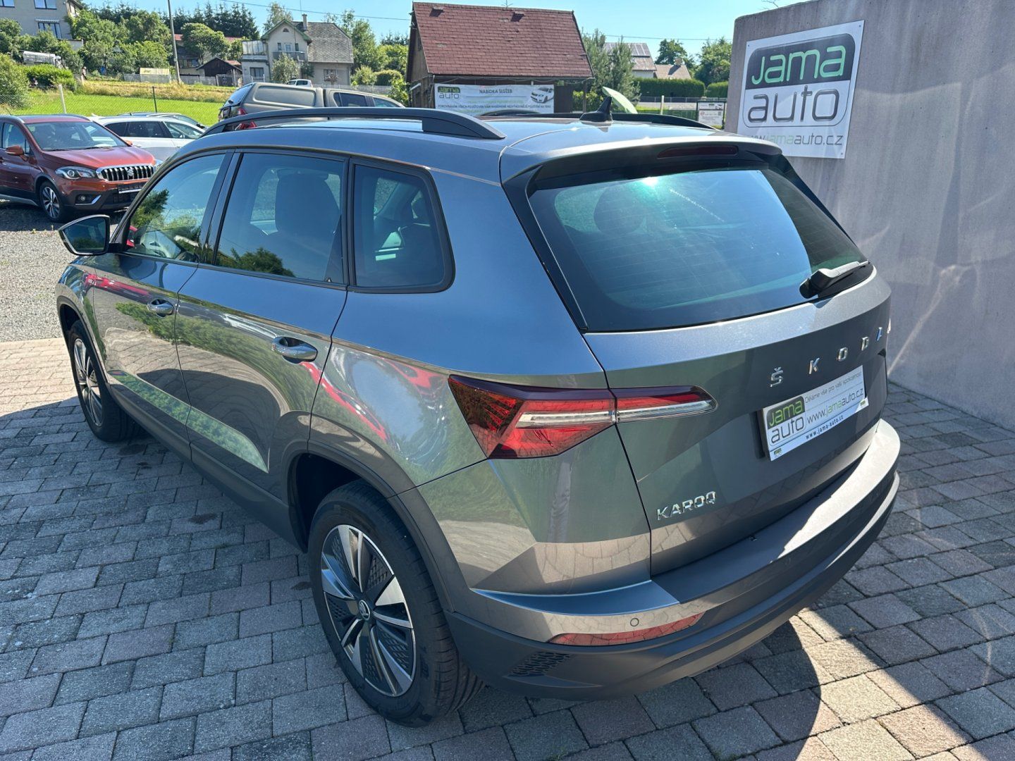 Škoda Karoq, 1,5TSI 110KW TOUR TAŽNÉ 1.MAJ - fotka 4