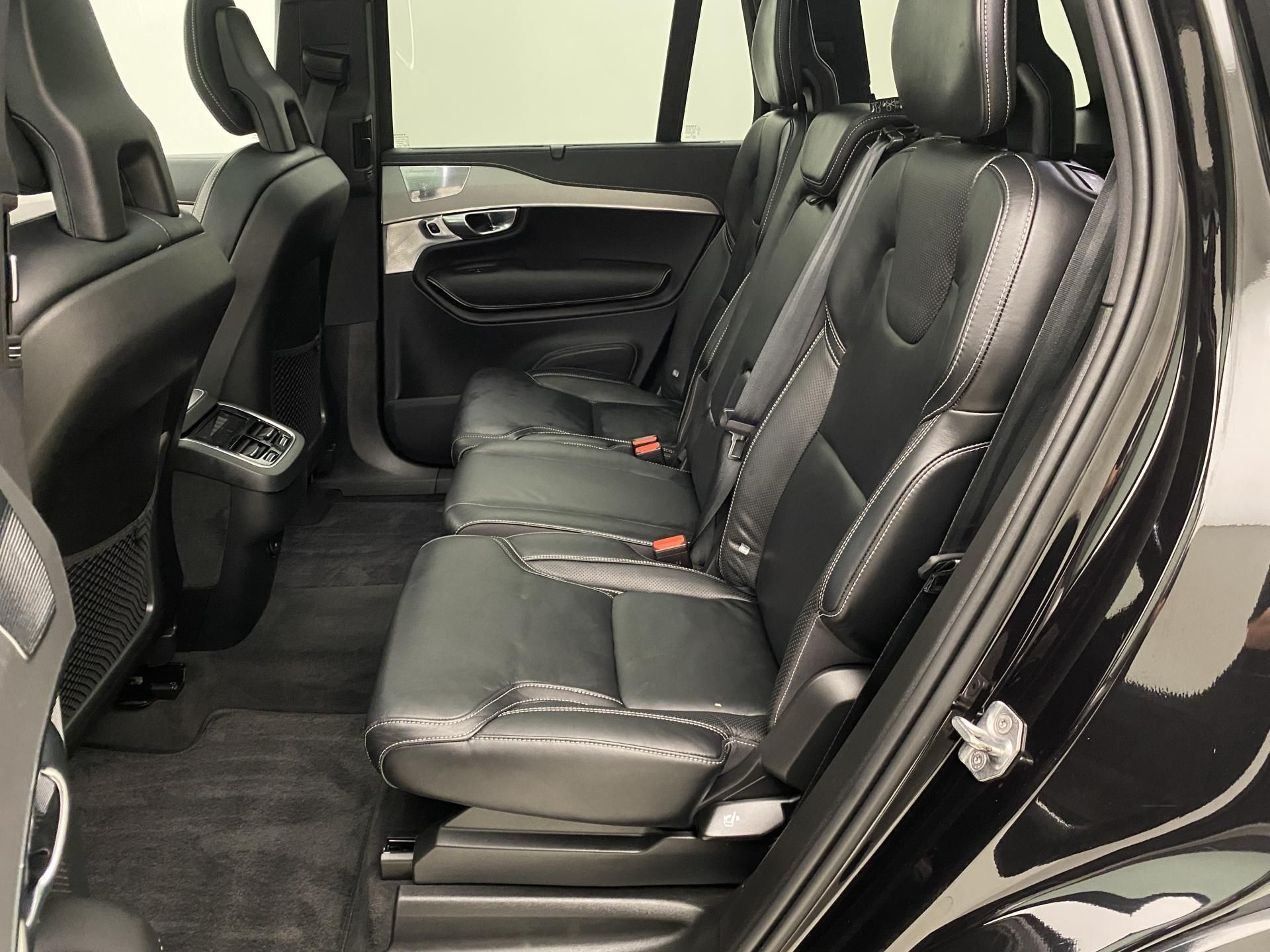 Volvo XC90, B5 AWD R-DESIGN AUT 7míst - fotka 5