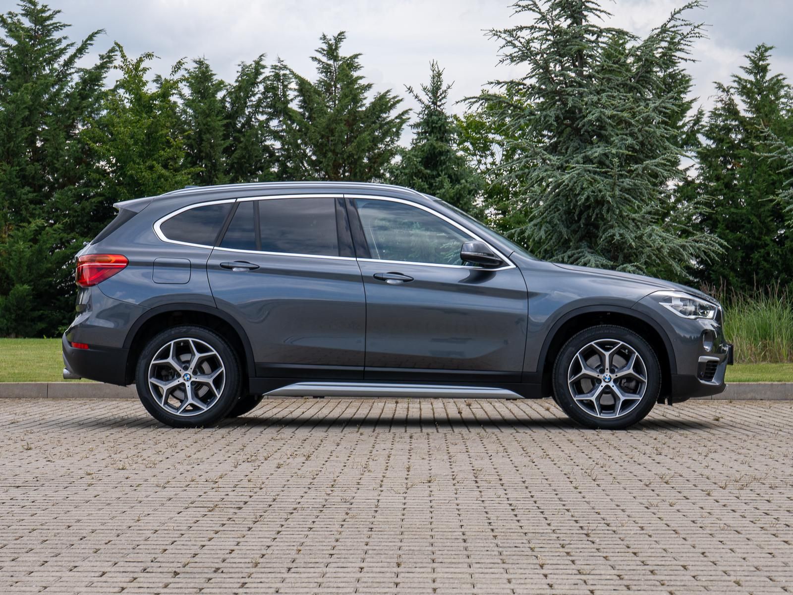 BMW X1, xDrive25d (F48) Model xLine - fotka 4