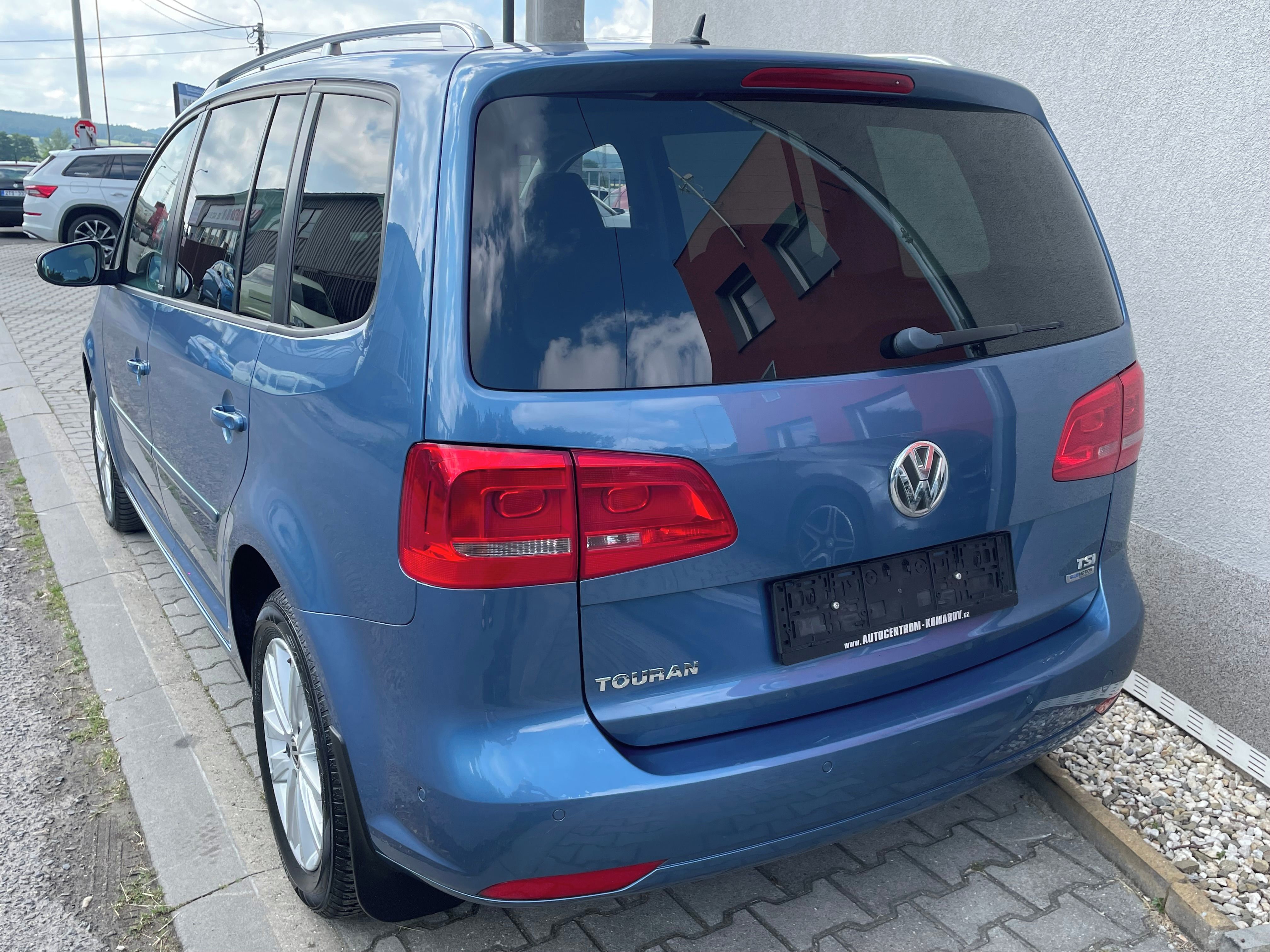 Volkswagen Touran, 1.2 TSI Style Xenony Tažné - fotka 4