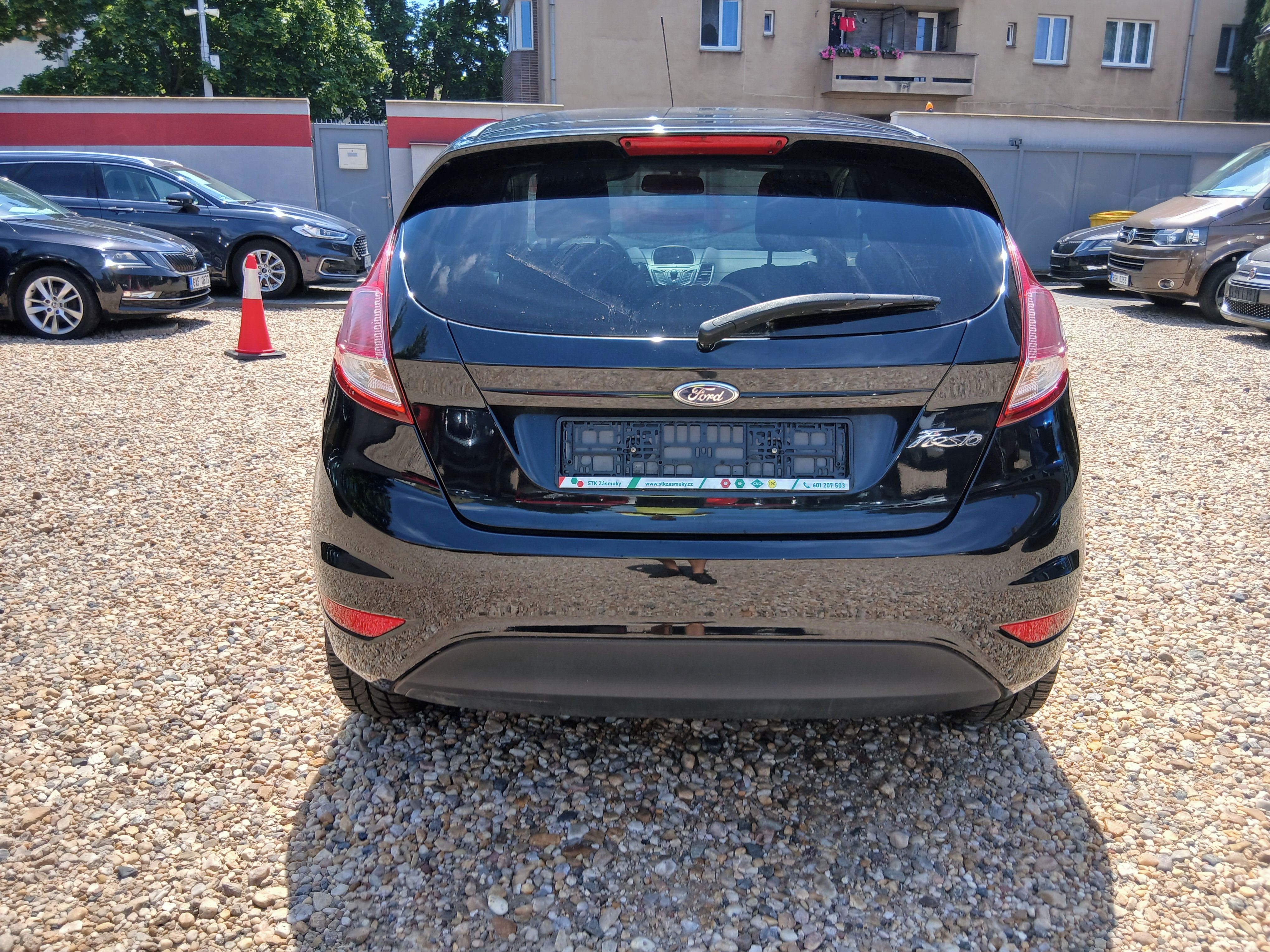 Ford Fiesta, 1.0i 59KW Klima 5dveří - fotka 6