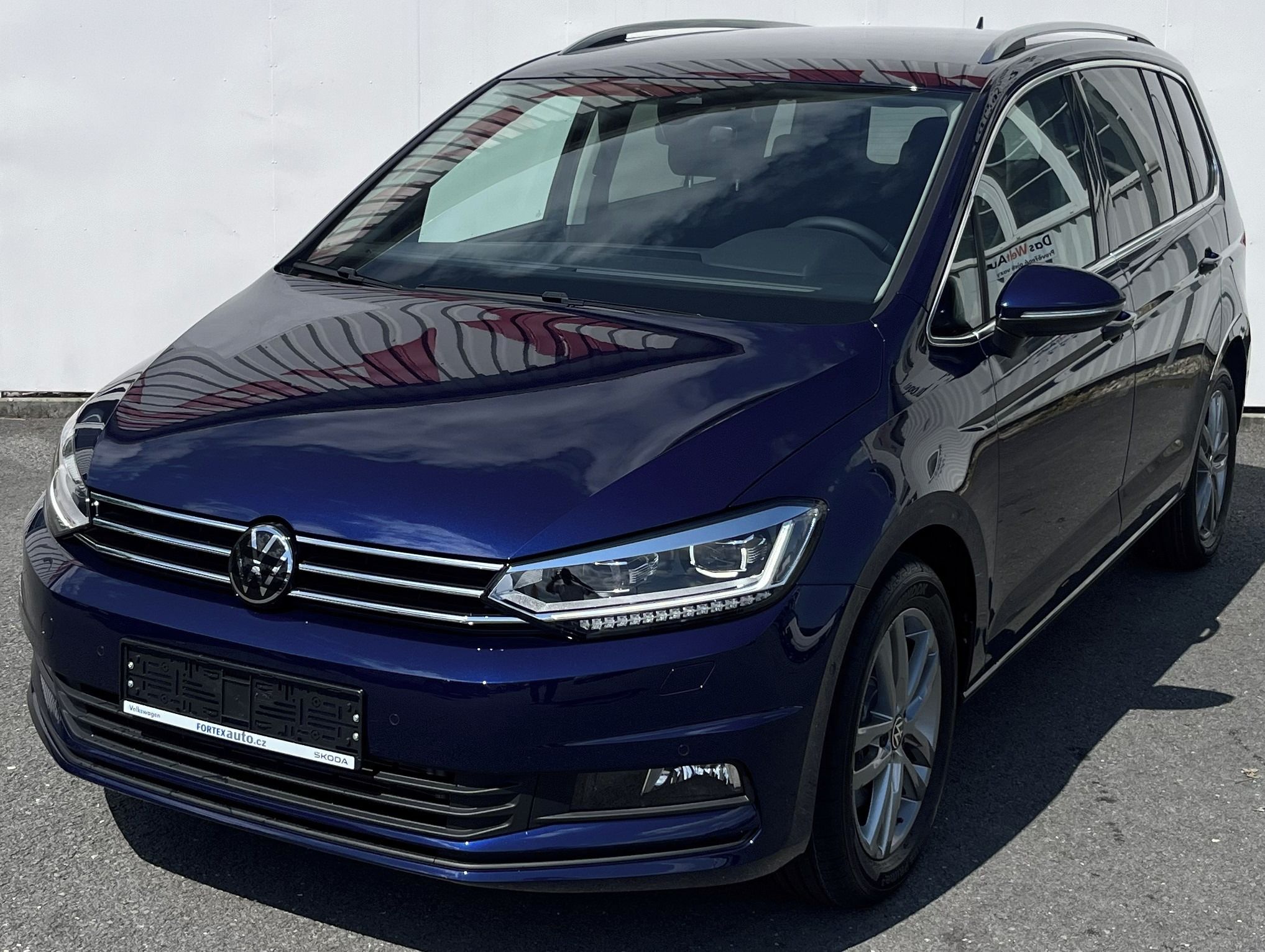 Volkswagen Touran, 2,0 TDI 7DSG People 5míst - fotka 4