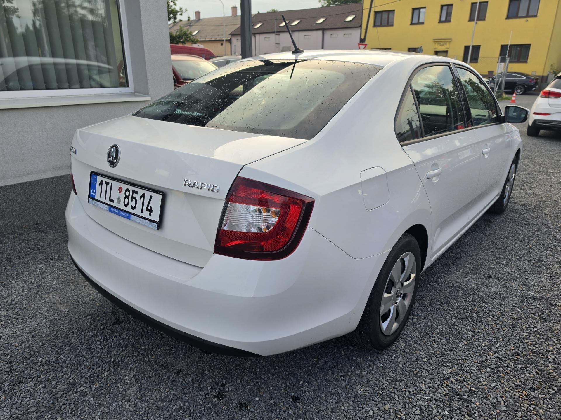 Škoda Rapid, 1.0 TSi 64tkm - fotka 4