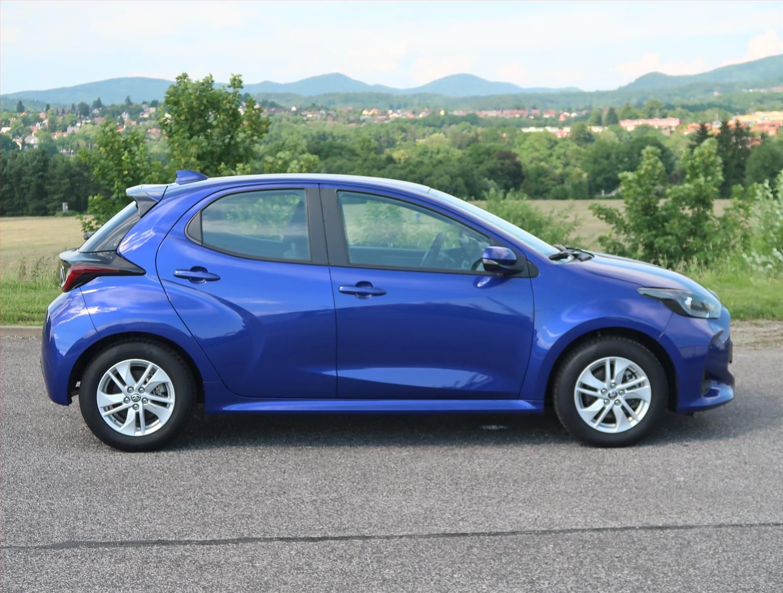 Toyota Yaris, 1.5 VVT-i Hybrid, Záruka - fotka 6