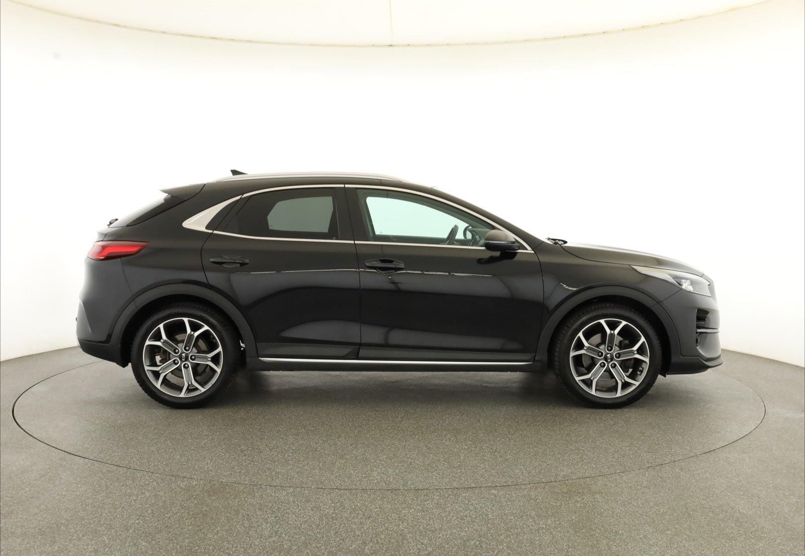 Kia XCee´d, 1.5 T-GDI, Záruka, ČR,1.maj - fotka 6