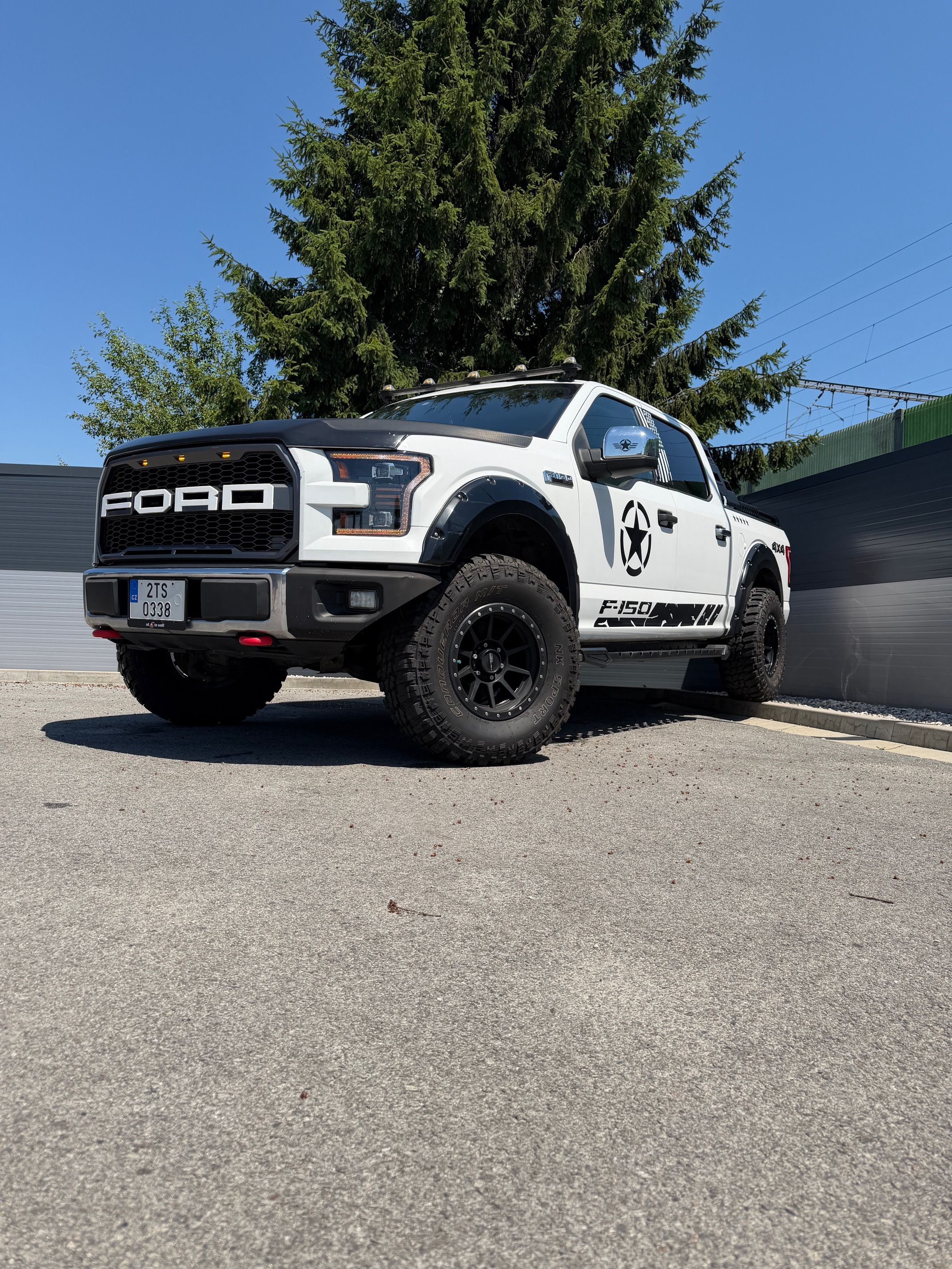 Ford F-150, V6, 3,5L, BENZIN 4X4 - fotka 3